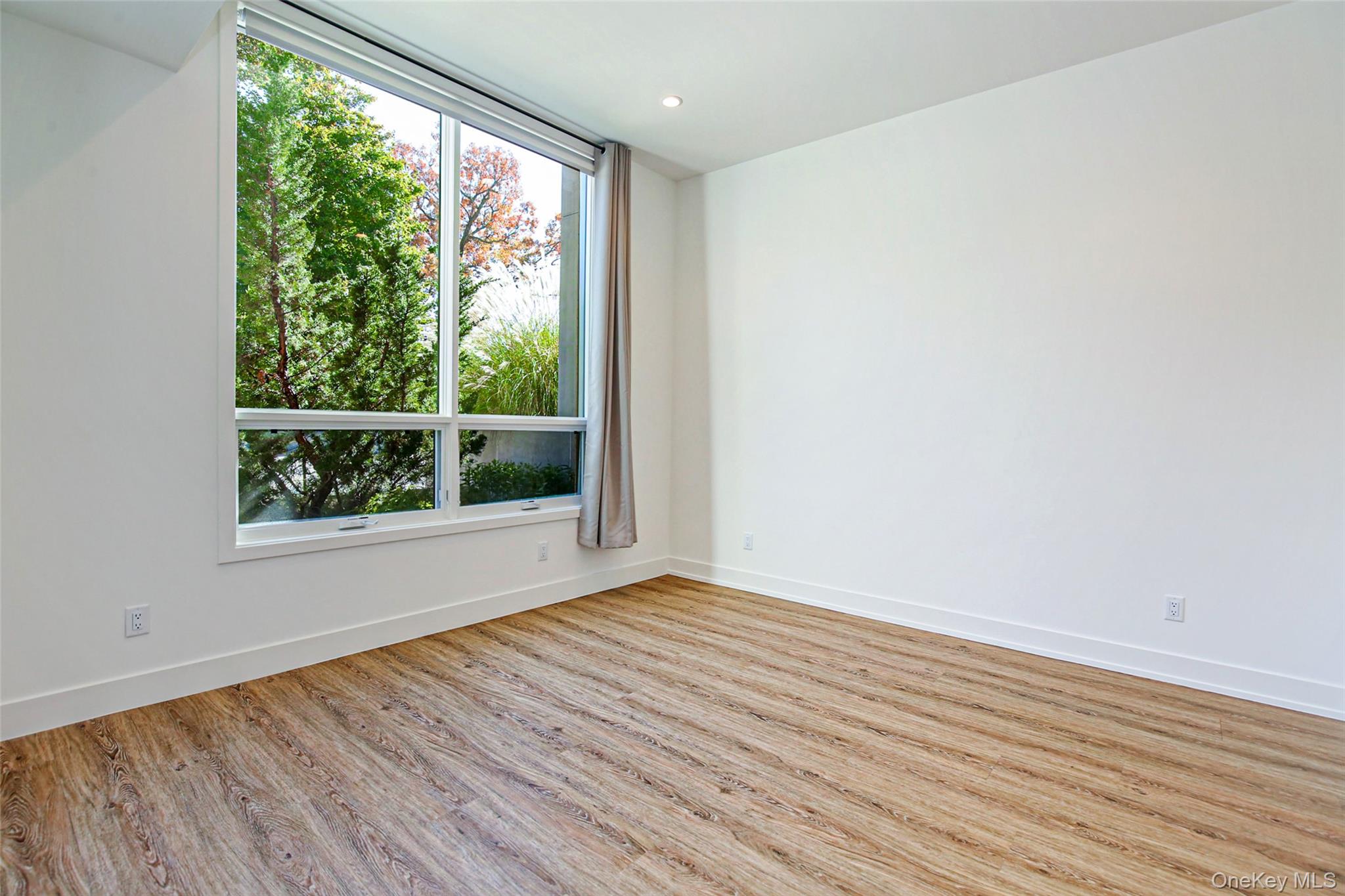 #9 photo, 39 Washington Avenue, Pleasantville , NY 10570