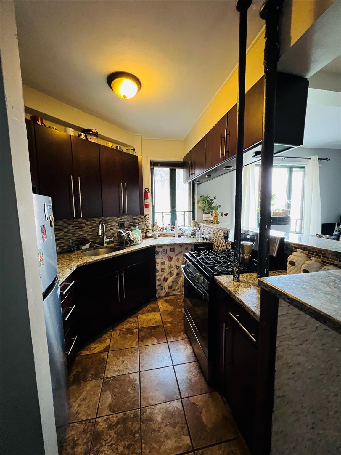 #1 photo, 89 Metropolitan Oval, 布朗士 Bronx , NY 10462