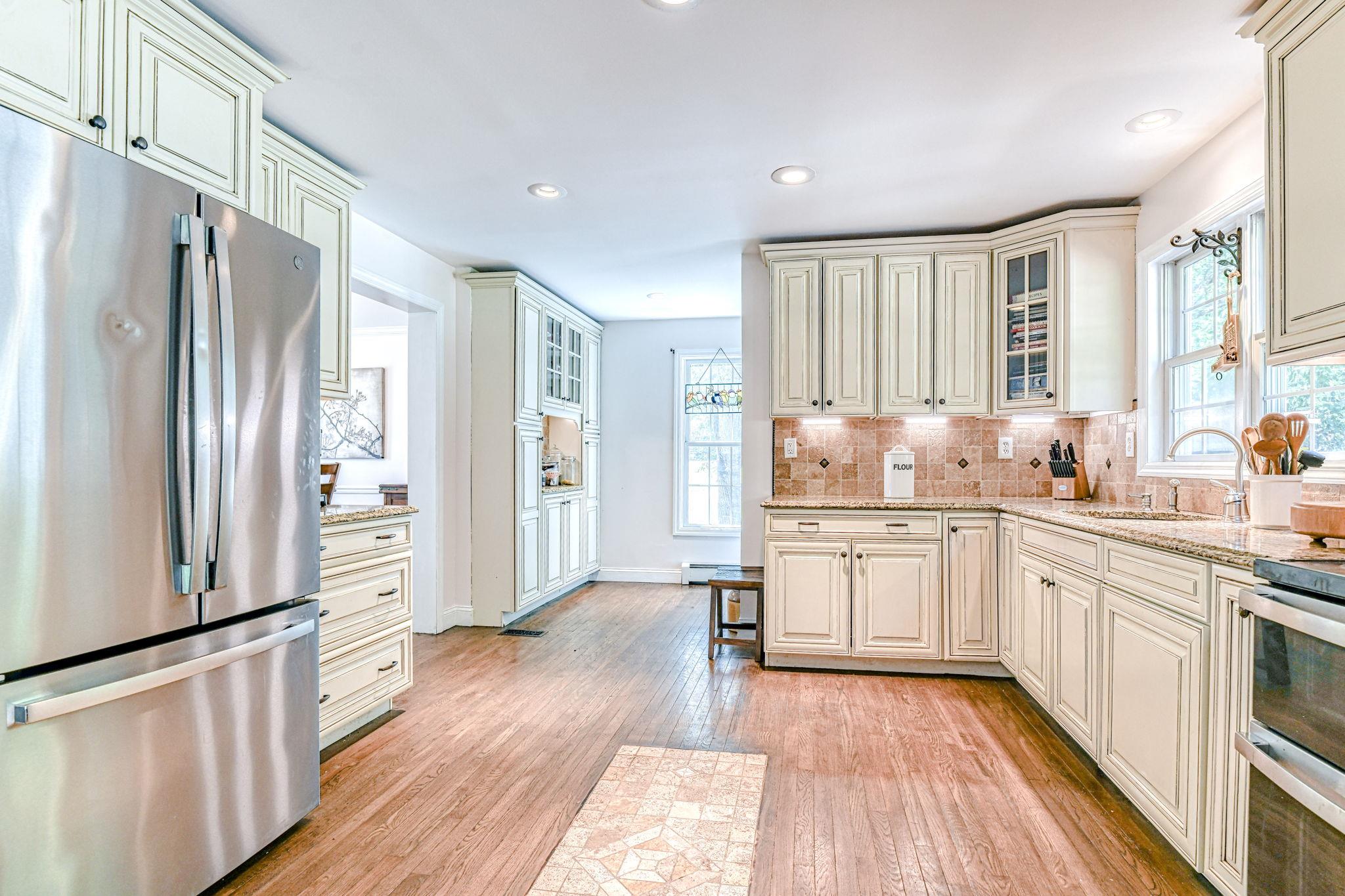 #10 photo, 4 Kirsten Lean Lane, Salisbury Mills , NY 12577