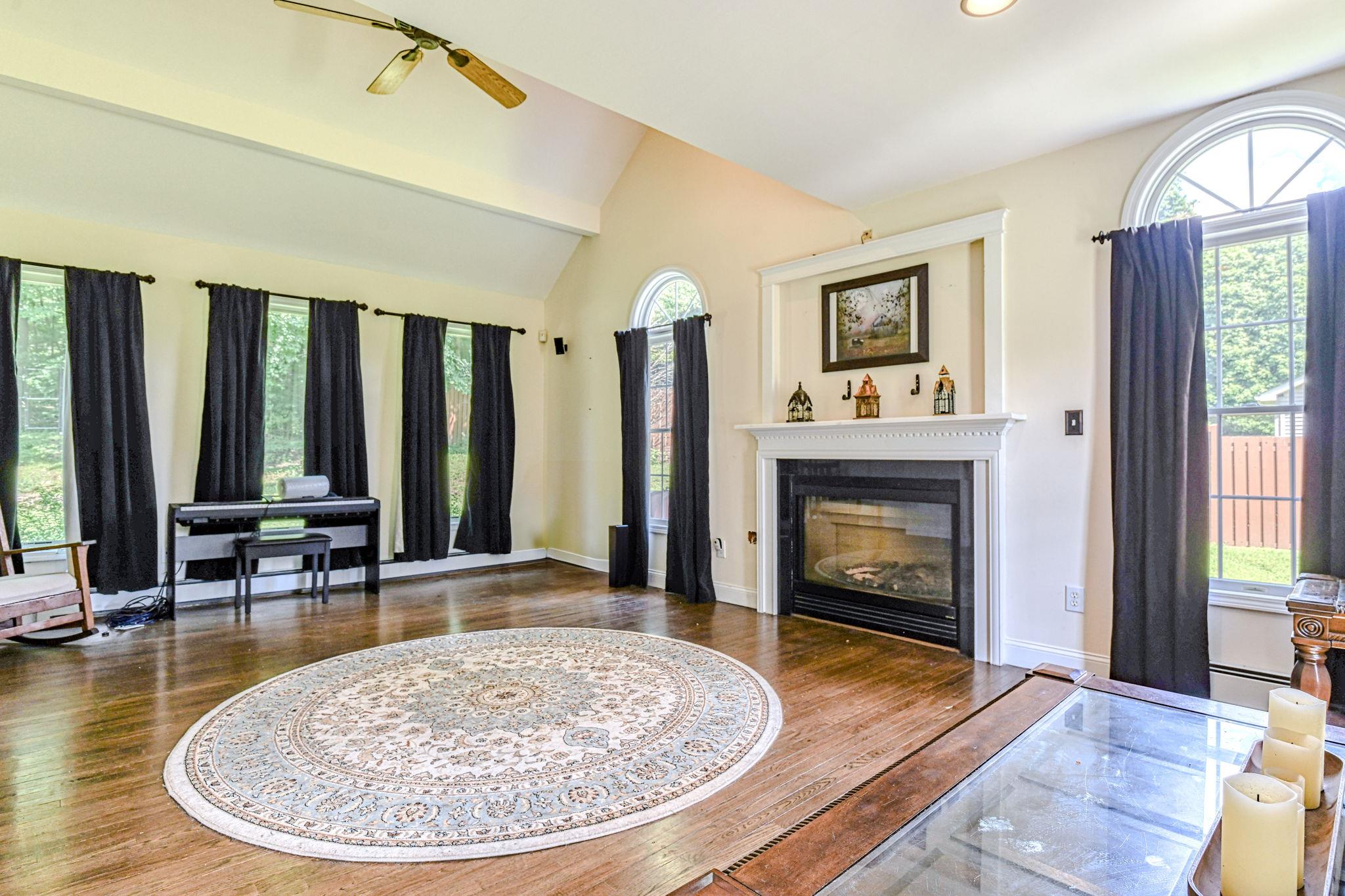 #12 photo, 4 Kirsten Lean Lane, Salisbury Mills , NY 12577