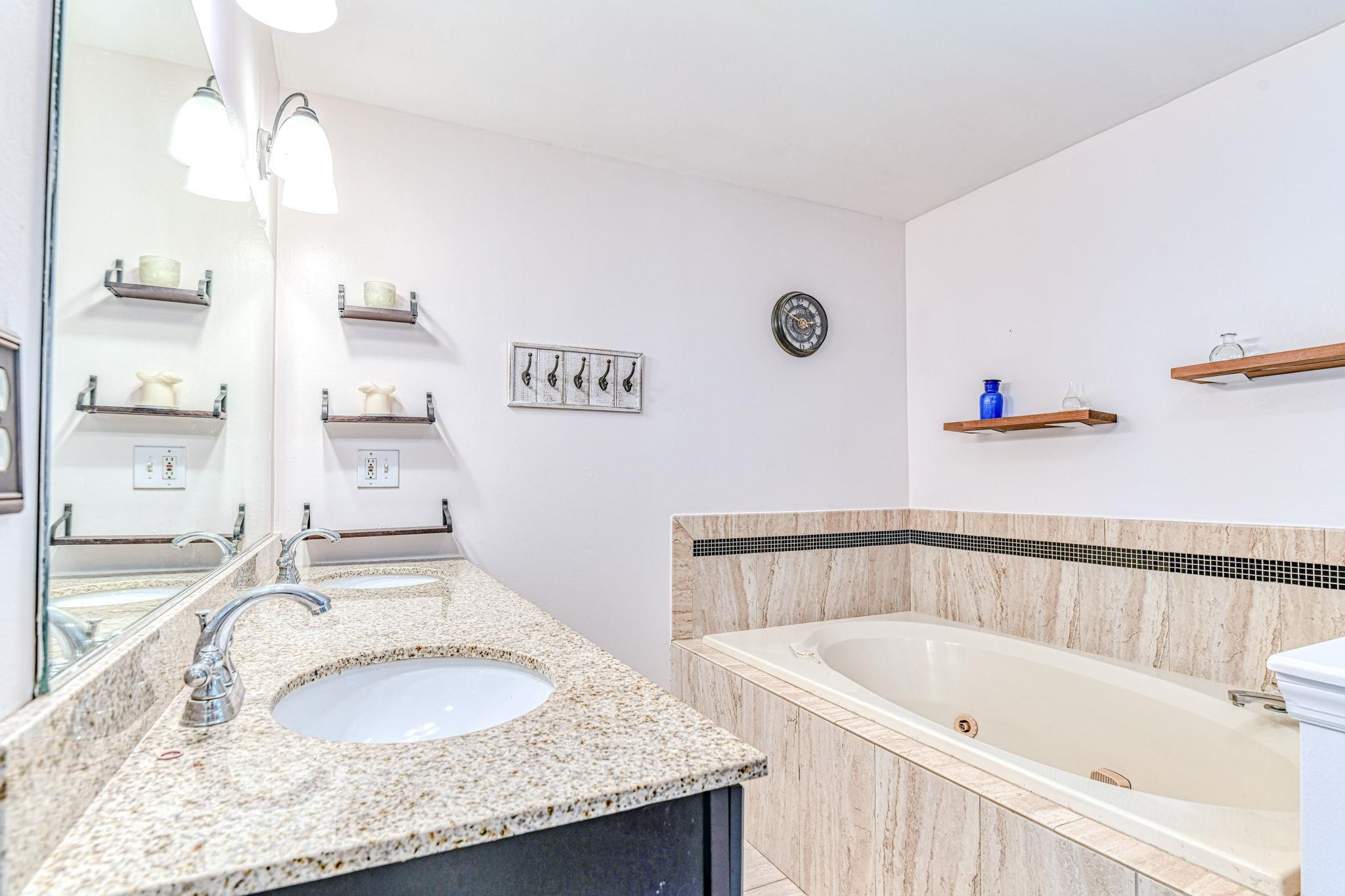 #19 photo, 4 Kirsten Lean Lane, Salisbury Mills , NY 12577