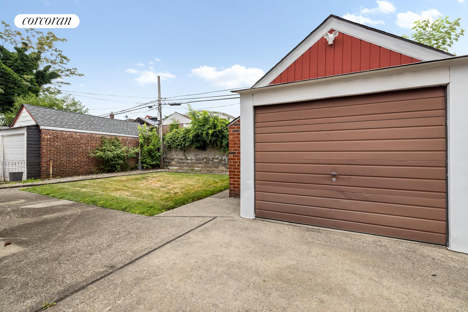 #10 photo, 187-23 BRINKERHOFF Avenue, St. Albans , NY 11412