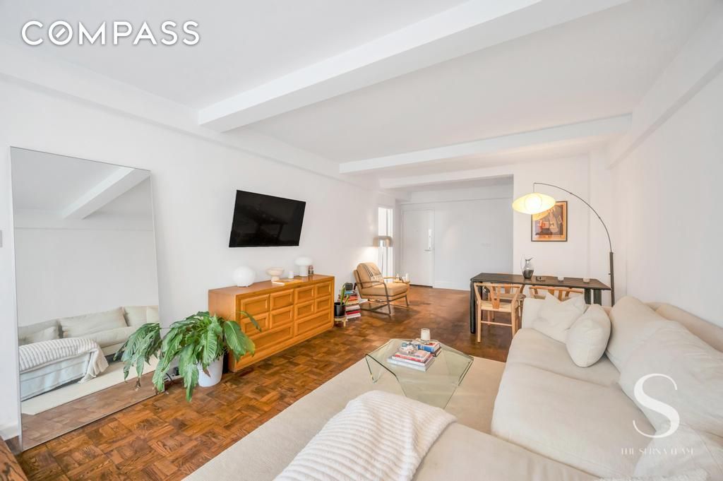 #4 photo, 7 Lexington Avenue, マンハッタン Gramercy , NY 10010