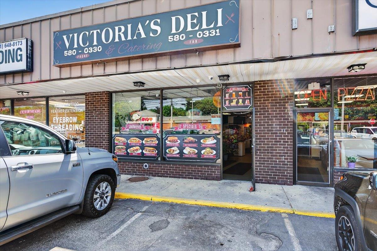 #11 photo, 710 Portion Road, サフォーク郡 Lake Ronkonkoma , NY 11779