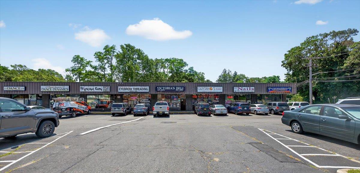 #12 photo, 710 Portion Road, サフォーク郡 Lake Ronkonkoma , NY 11779