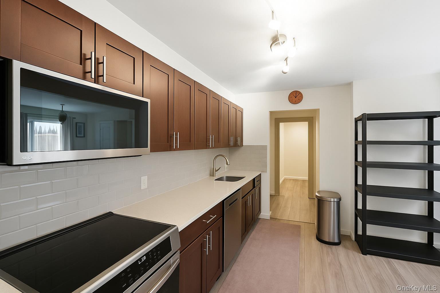 #5 photo, 3312 Barker Avenue, ブロンクス区 Bronx , NY 10467