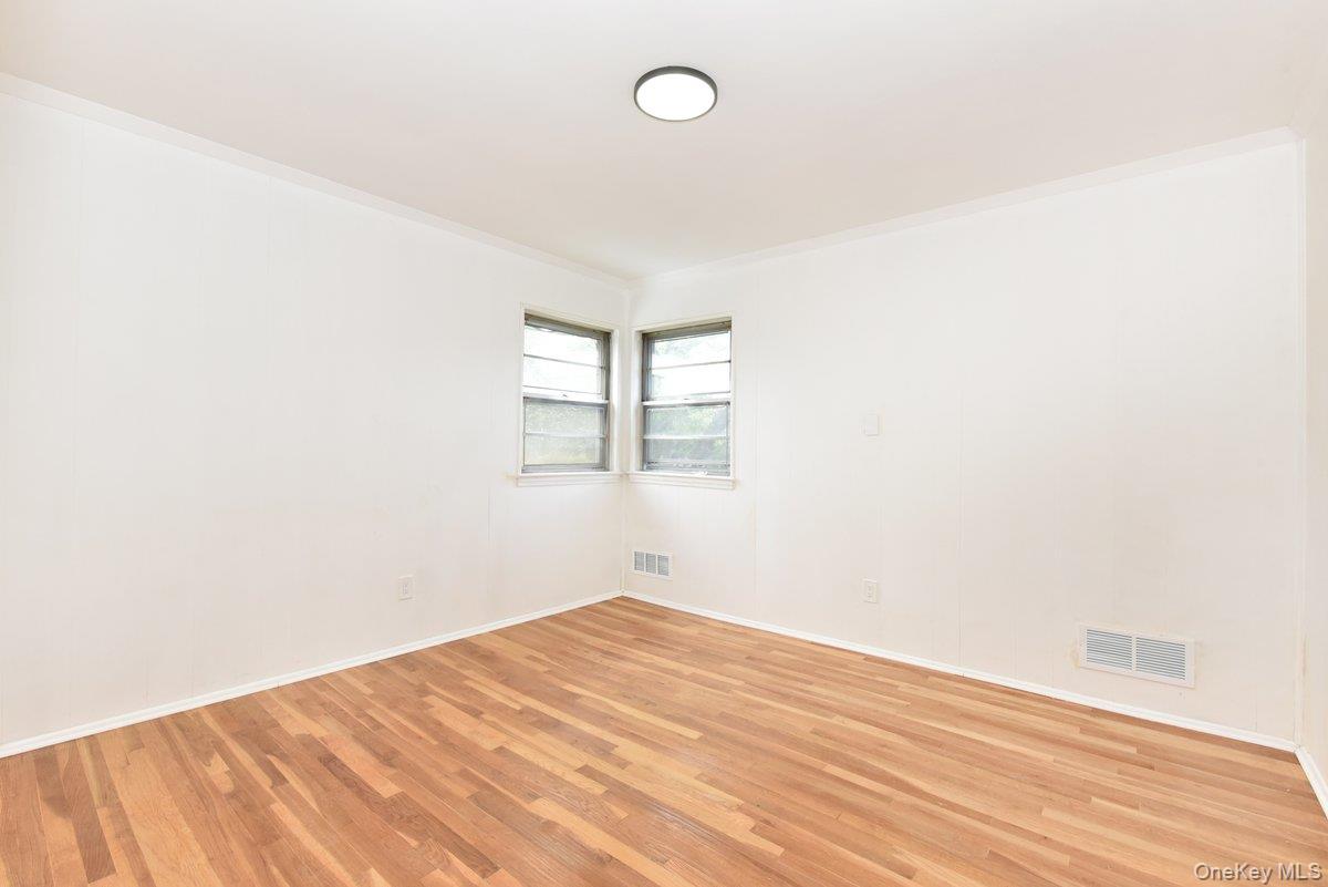 #12 photo, 3287 Milburn Avenue, 長島 Baldwin , NY 11510