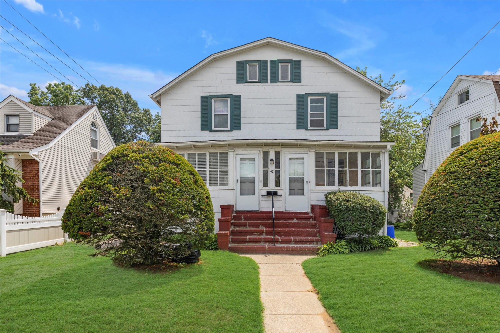 #1 photo, 42 Gold Street, ナッソー郡 Valley Stream , NY 11580