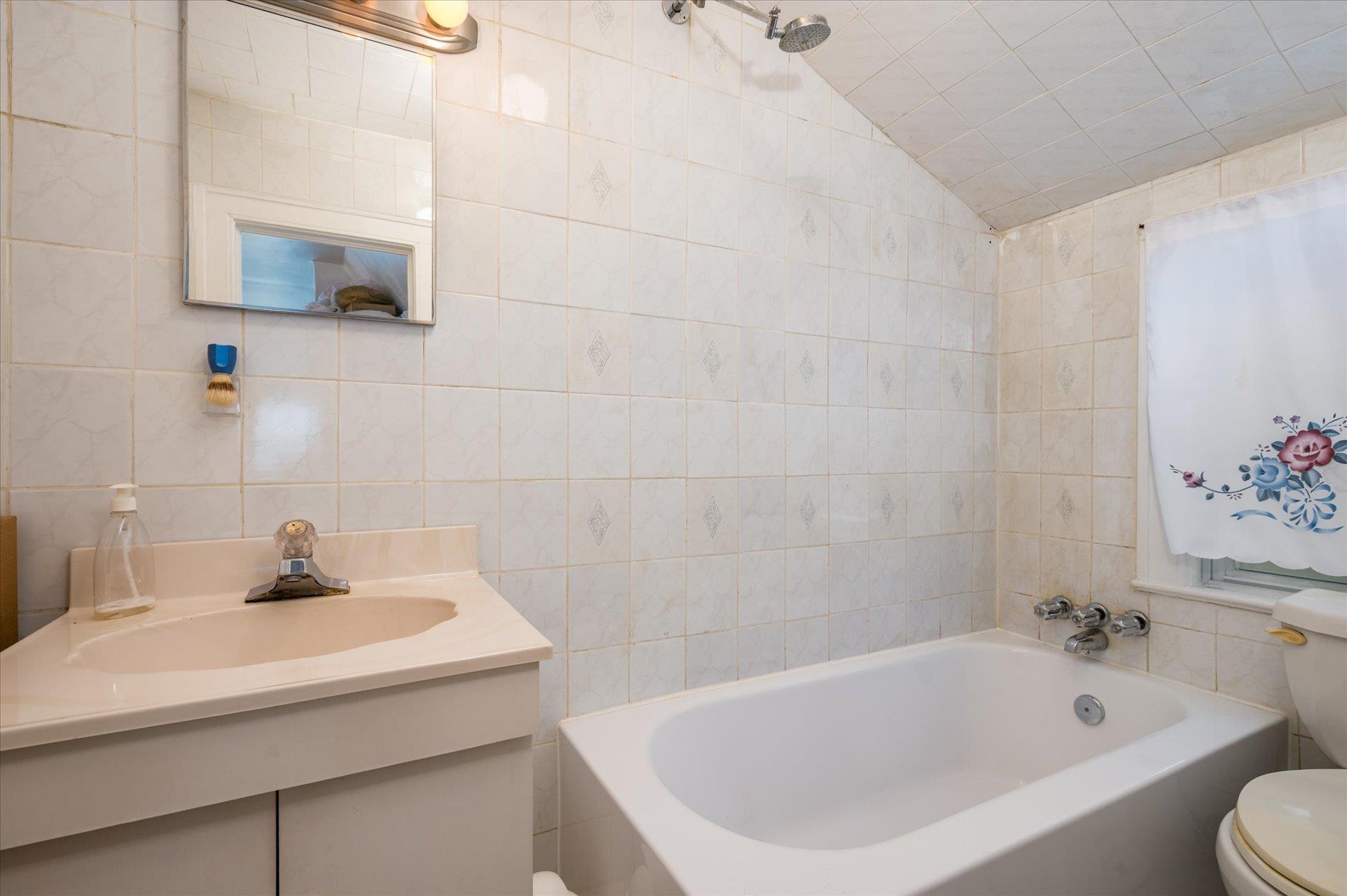 #14 photo, 29-05 160 Street, クイーンズ区 Flushing , NY 11358