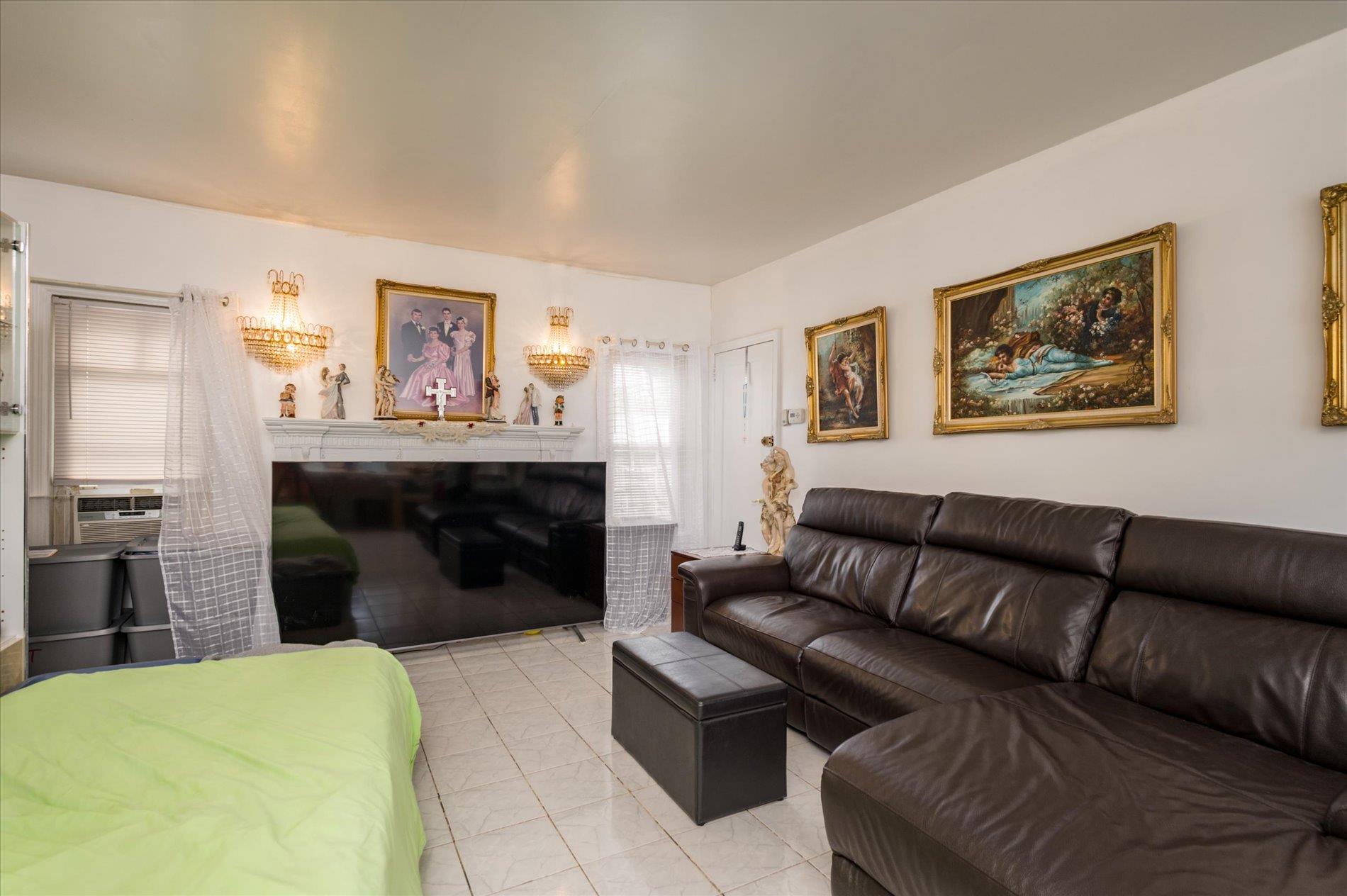 #5 photo, 29-05 160 Street, クイーンズ区 Flushing , NY 11358