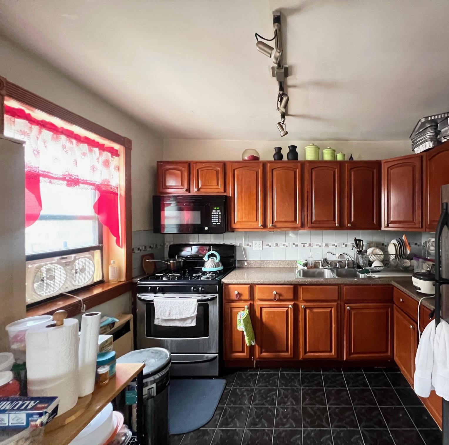 #9 photo, 6951 136th Street, Flushing , NY 11367