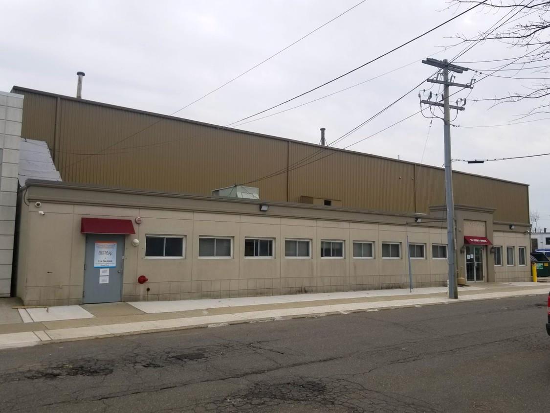 #2 photo, 131 Liberty Ave Avenue, ナッソー郡 Mineola , NY 11501