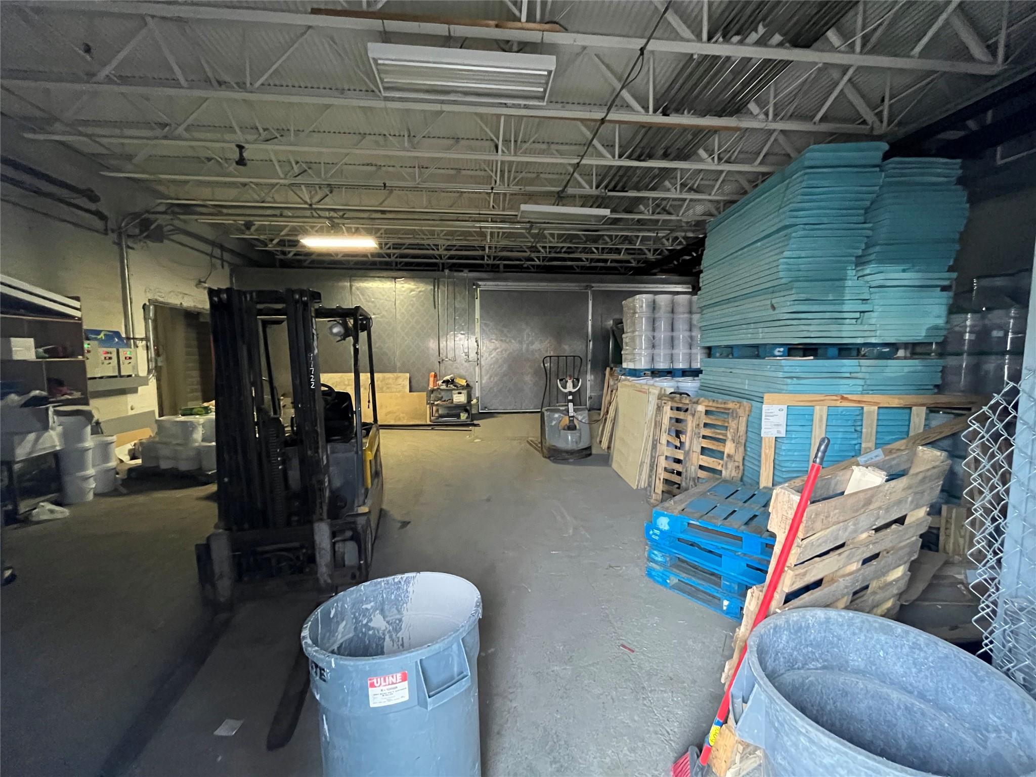 #7 photo, 131 Liberty Ave Avenue, ナッソー郡 Mineola , NY 11501