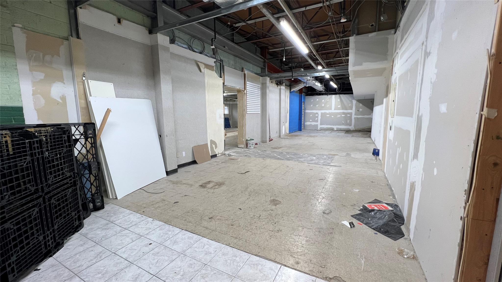 #9 photo, 131 Liberty Ave Avenue, ナッソー郡 Mineola , NY 11501