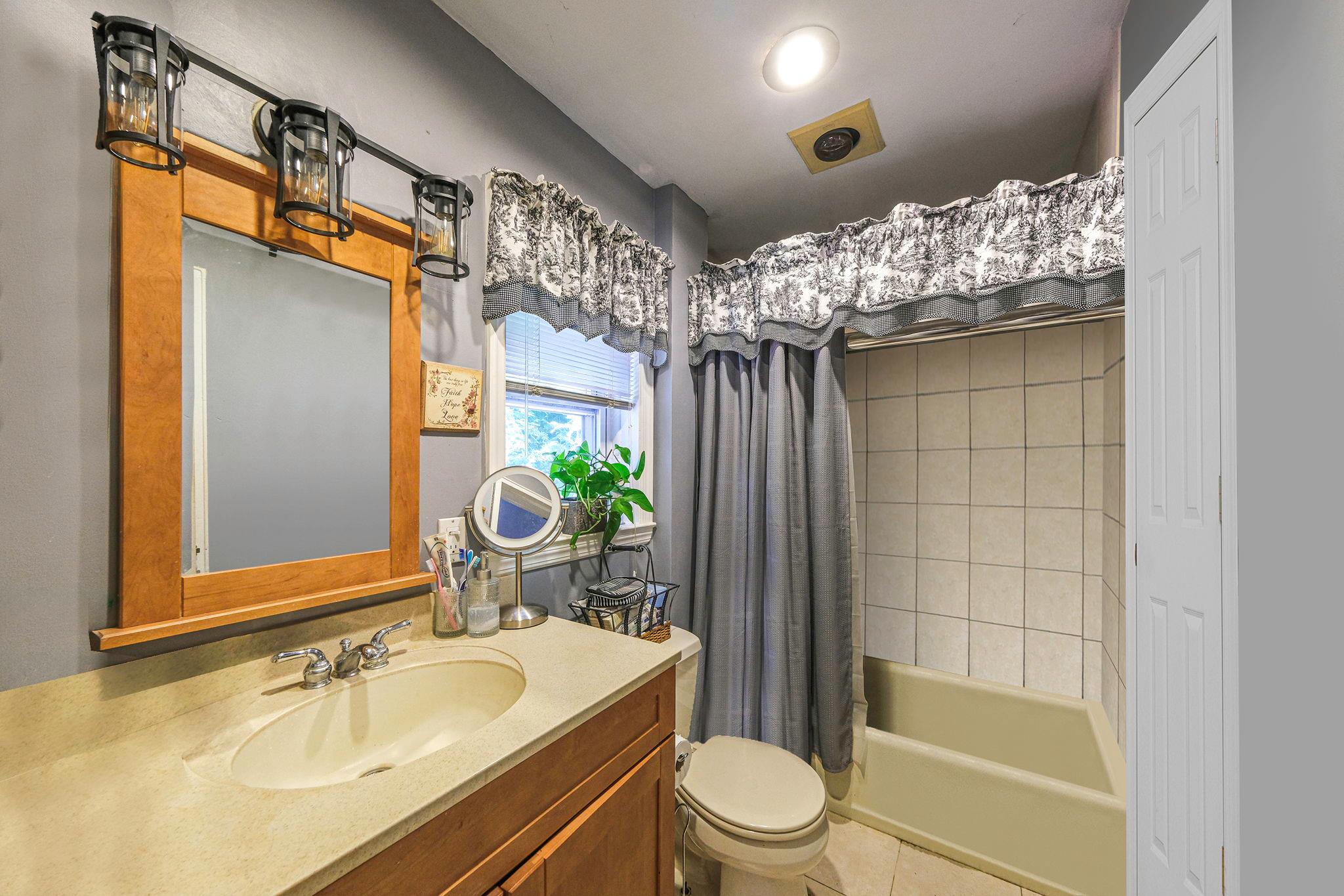 #16 photo, 11 Arden Court, サフォーク郡 Melville , NY 11747