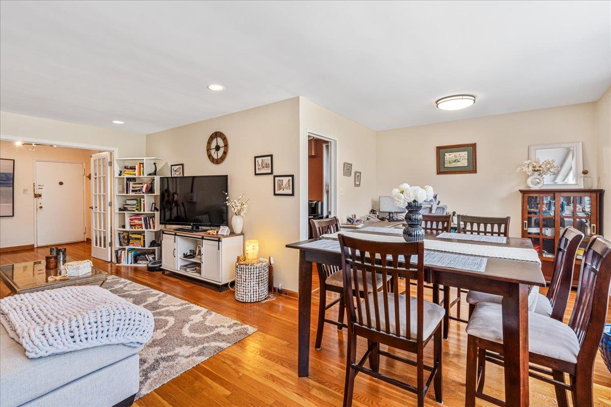 #11 photo, 211-10 18th Avenue, クイーンズ区 Bayside , NY 11360