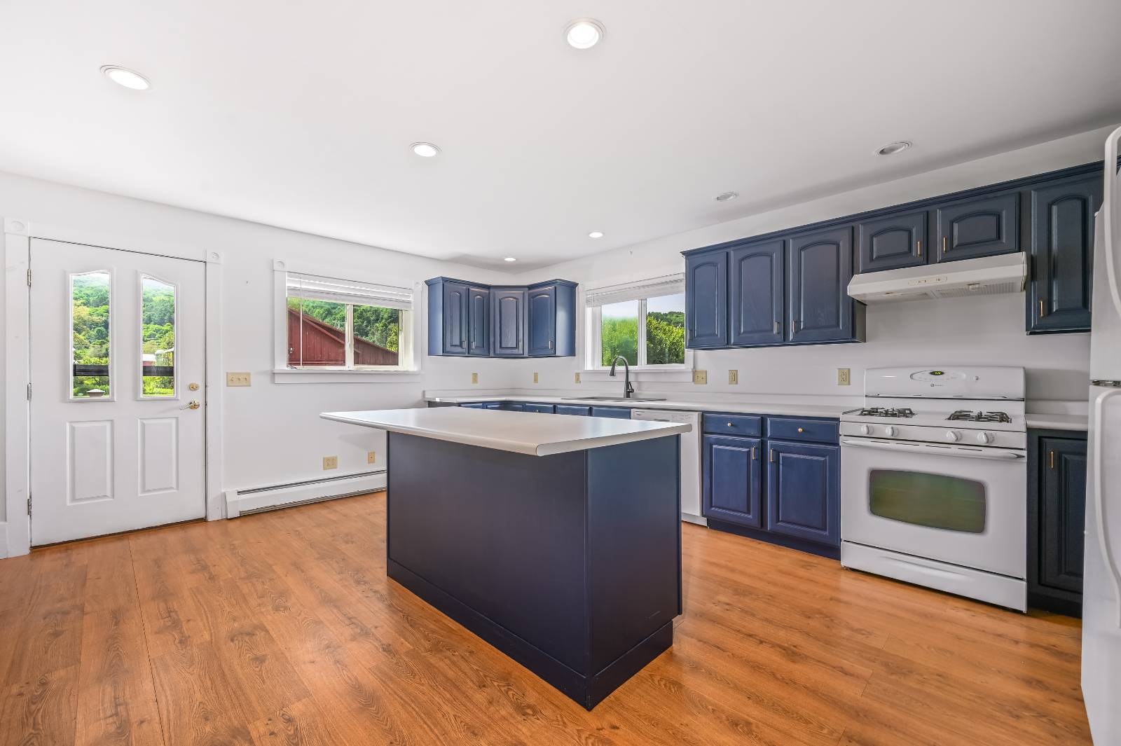 #32 photo, 941 County Highway 40, Charlotteville , NY 12036