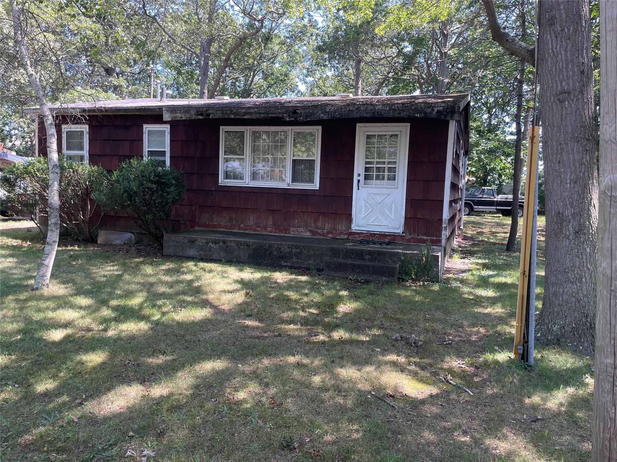 #1 photo, 20 Henry Street, 東長島 Mastic , NY 11950