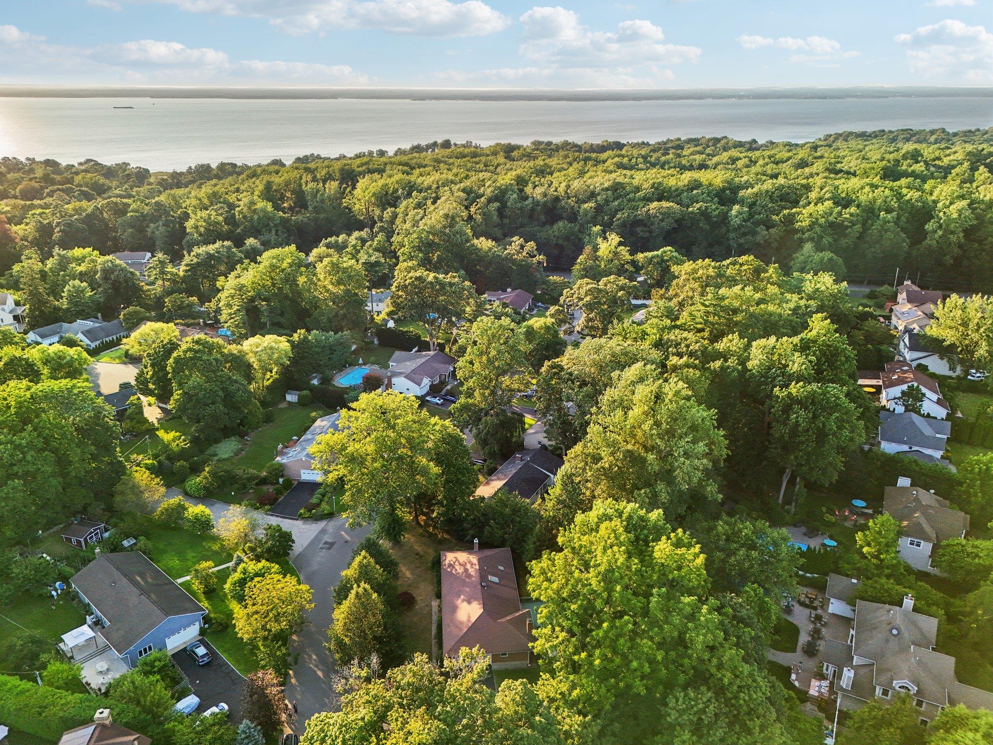 #4 photo, 22 Reynolds Road, ナッソー郡 Glen Cove , NY 11542