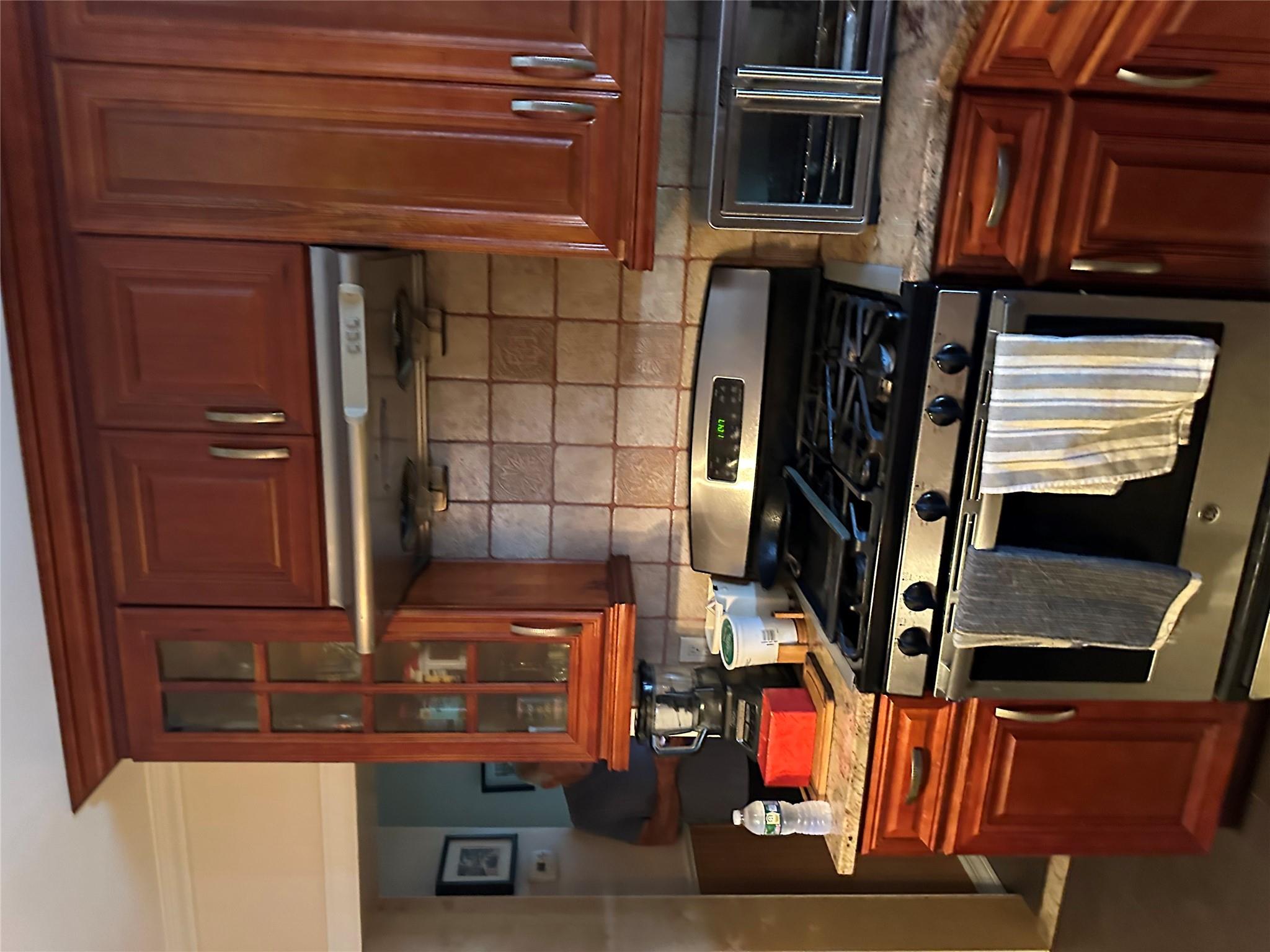 #12 photo, 474 Suydam Street, Brooklyn , NY 11237