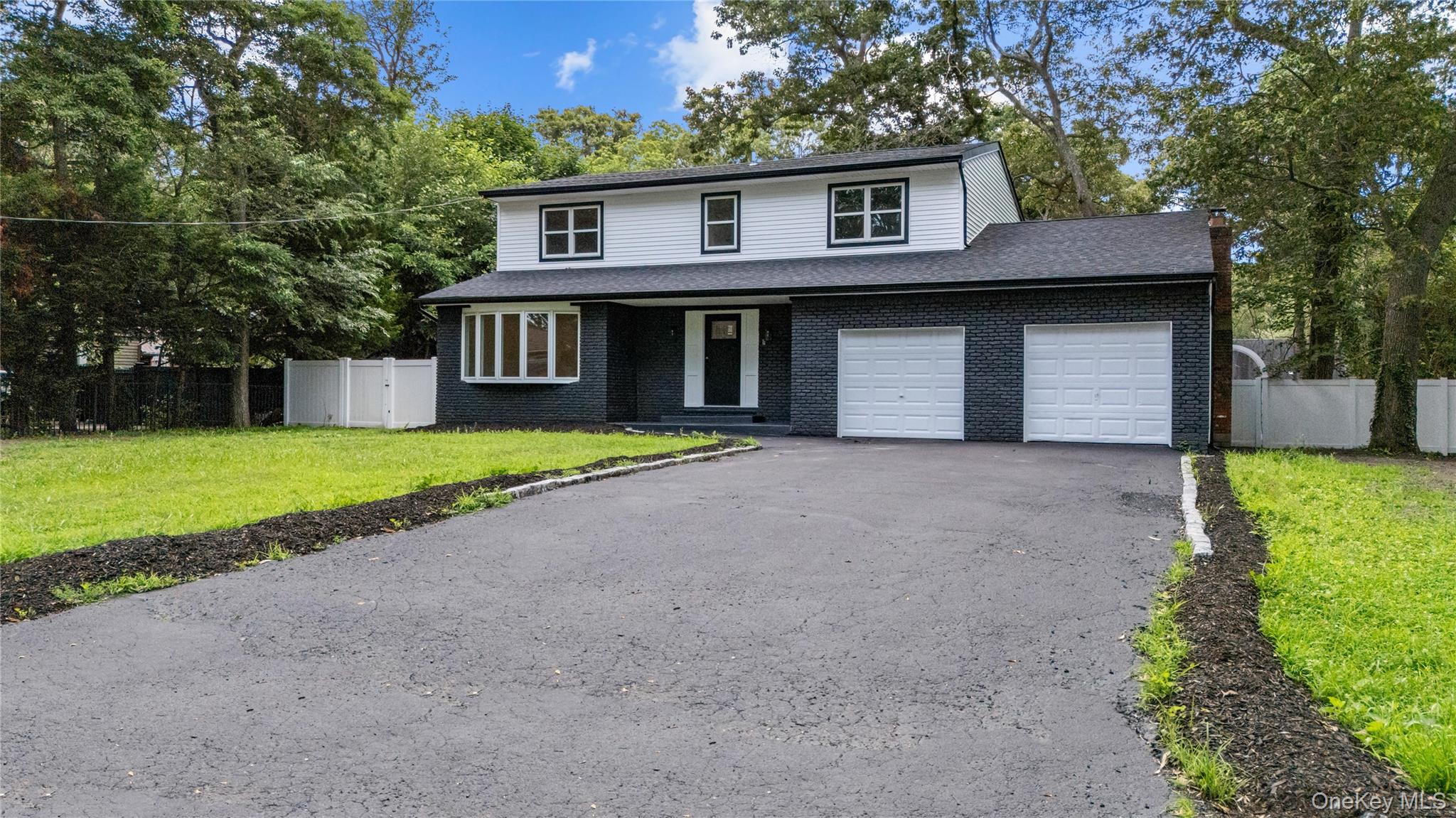 #1 photo, 44 Oakdale Avenue, 東長島 Selden , NY 11784