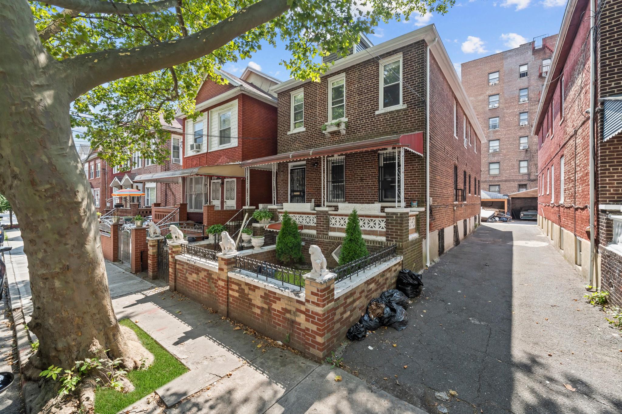 #1 photo, 308 E 45th Street, 布鲁克林 Brooklyn , NY 11203