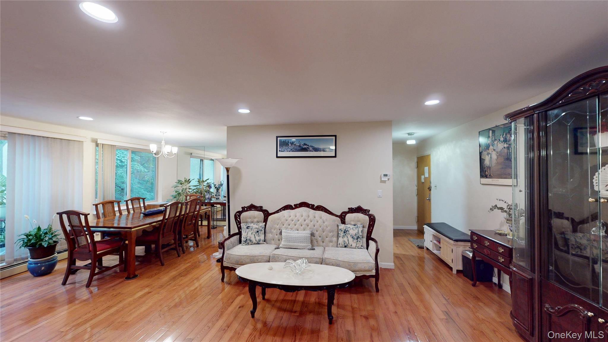 #3 photo, 2 Fountain Lane, Scarsdale , NY 10583