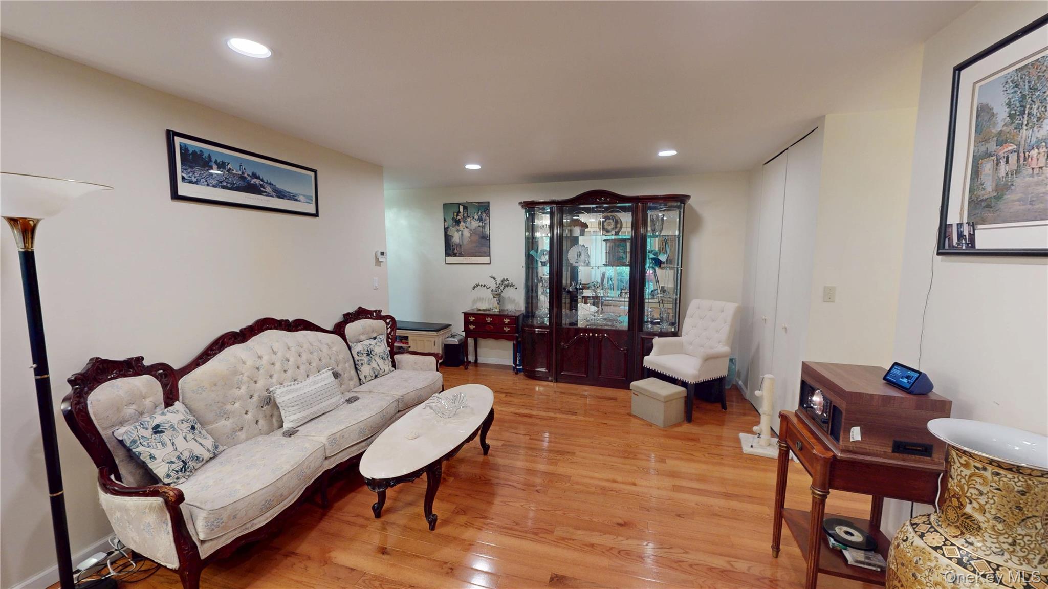 #4 photo, 2 Fountain Lane, Scarsdale , NY 10583