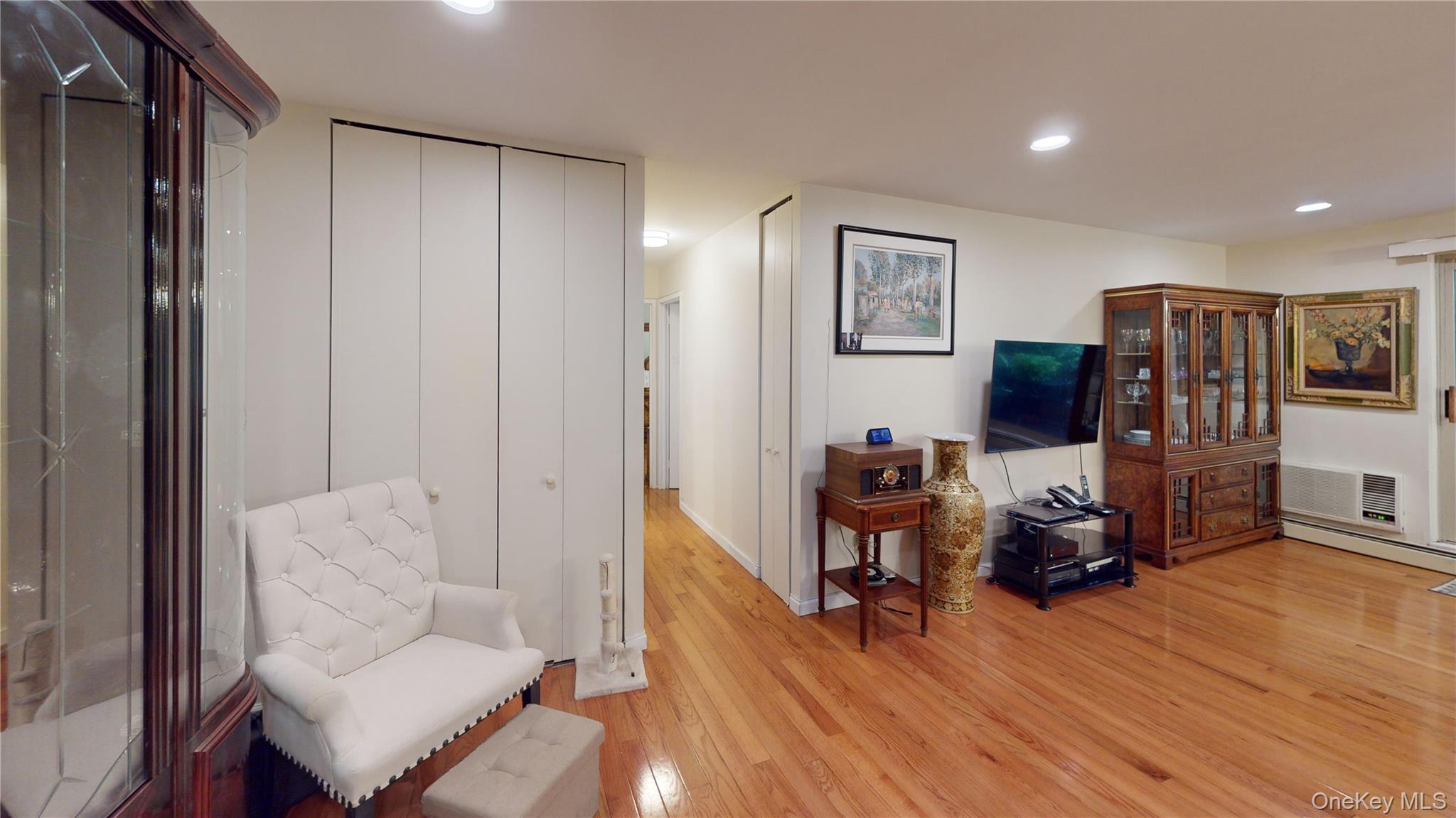 #6 photo, 2 Fountain Lane, Scarsdale , NY 10583