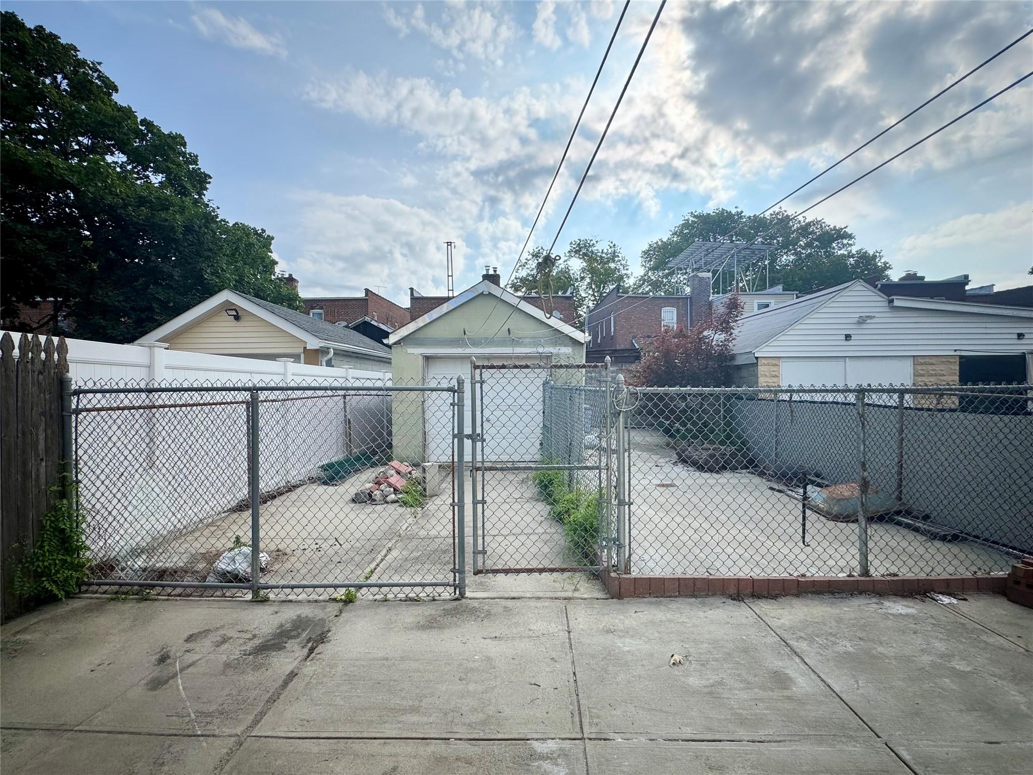 #3 photo, 114-27 127th Street, 皇后區 奧松公園 Ozone Park , NY 11420