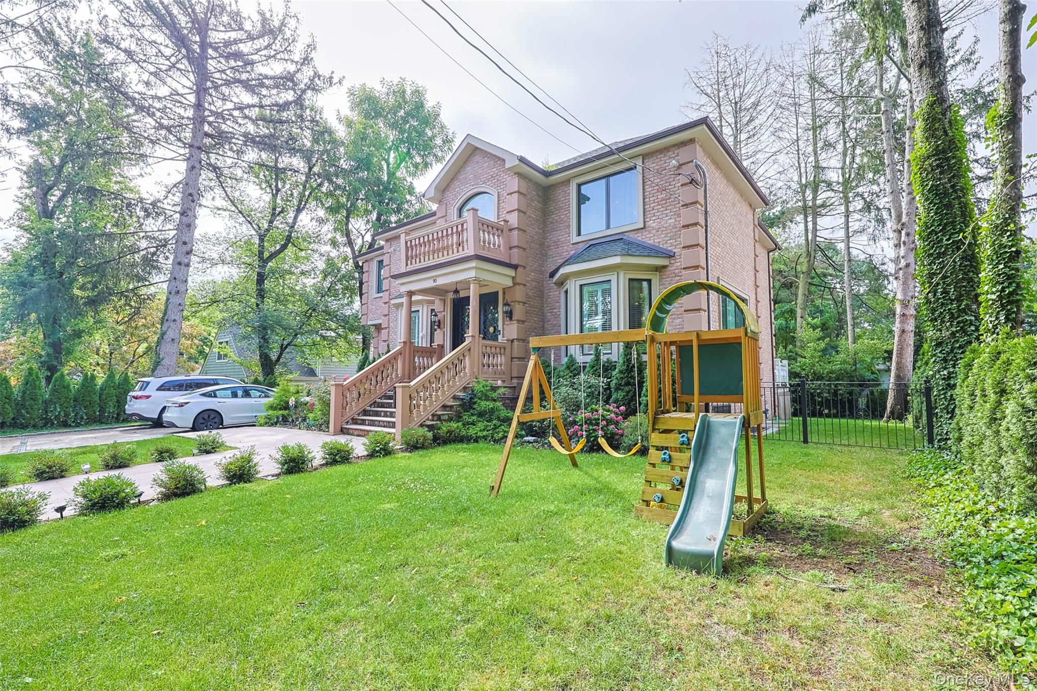 #2 photo, 90 Baker Hill Road, ナッソー郡 Great Neck , NY 11023