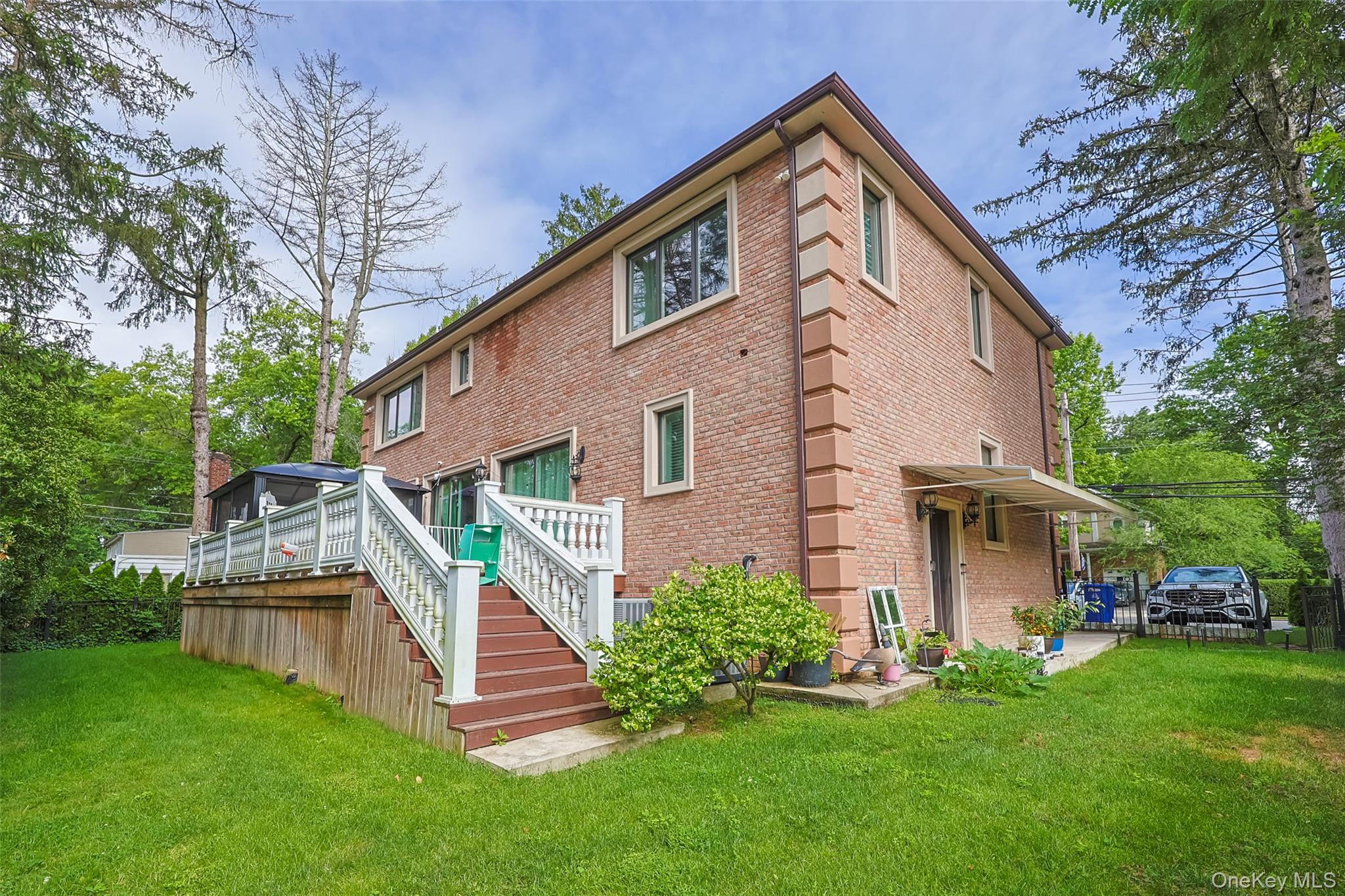 #3 photo, 90 Baker Hill Road, ナッソー郡 Great Neck , NY 11023