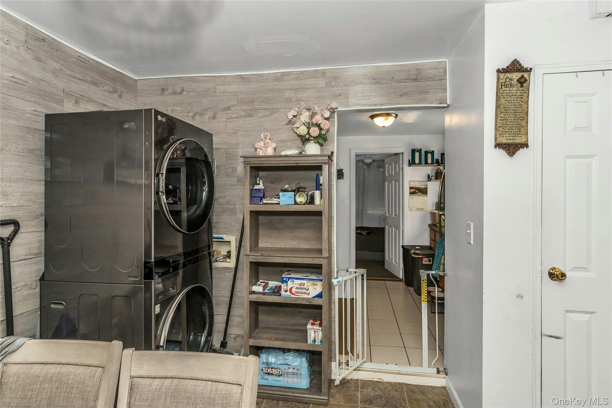 #18 photo, 631 Hollywood Avenue, Bronx , NY 10465