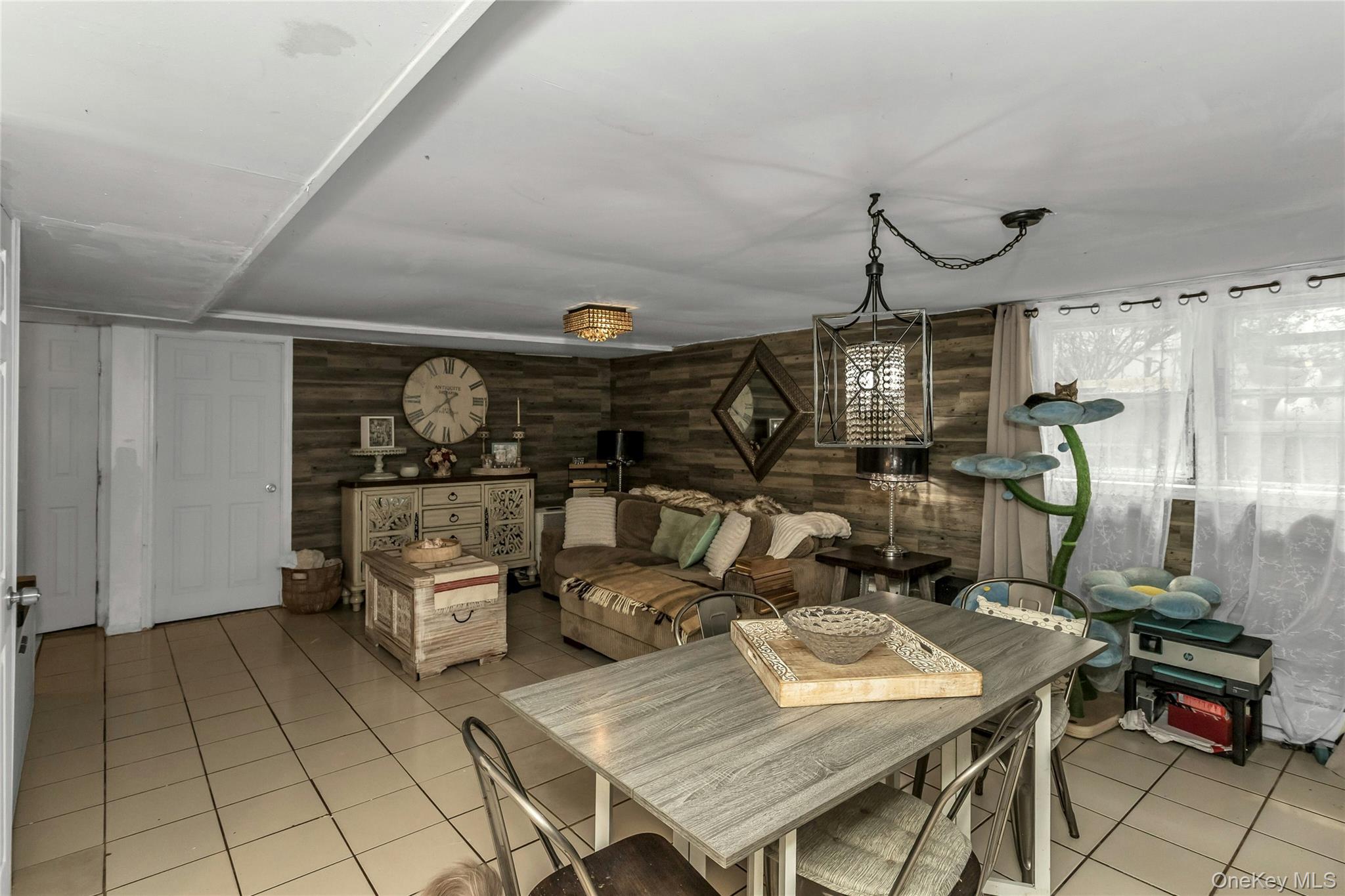 #8 photo, 631 Hollywood Avenue, Bronx , NY 10465