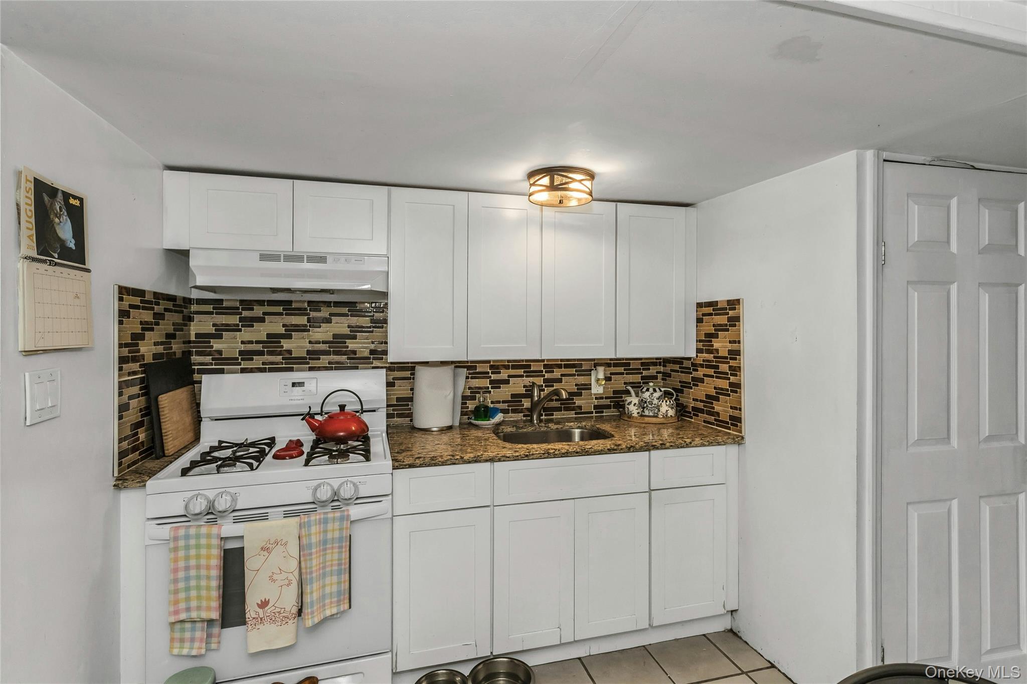 #9 photo, 631 Hollywood Avenue, Bronx , NY 10465