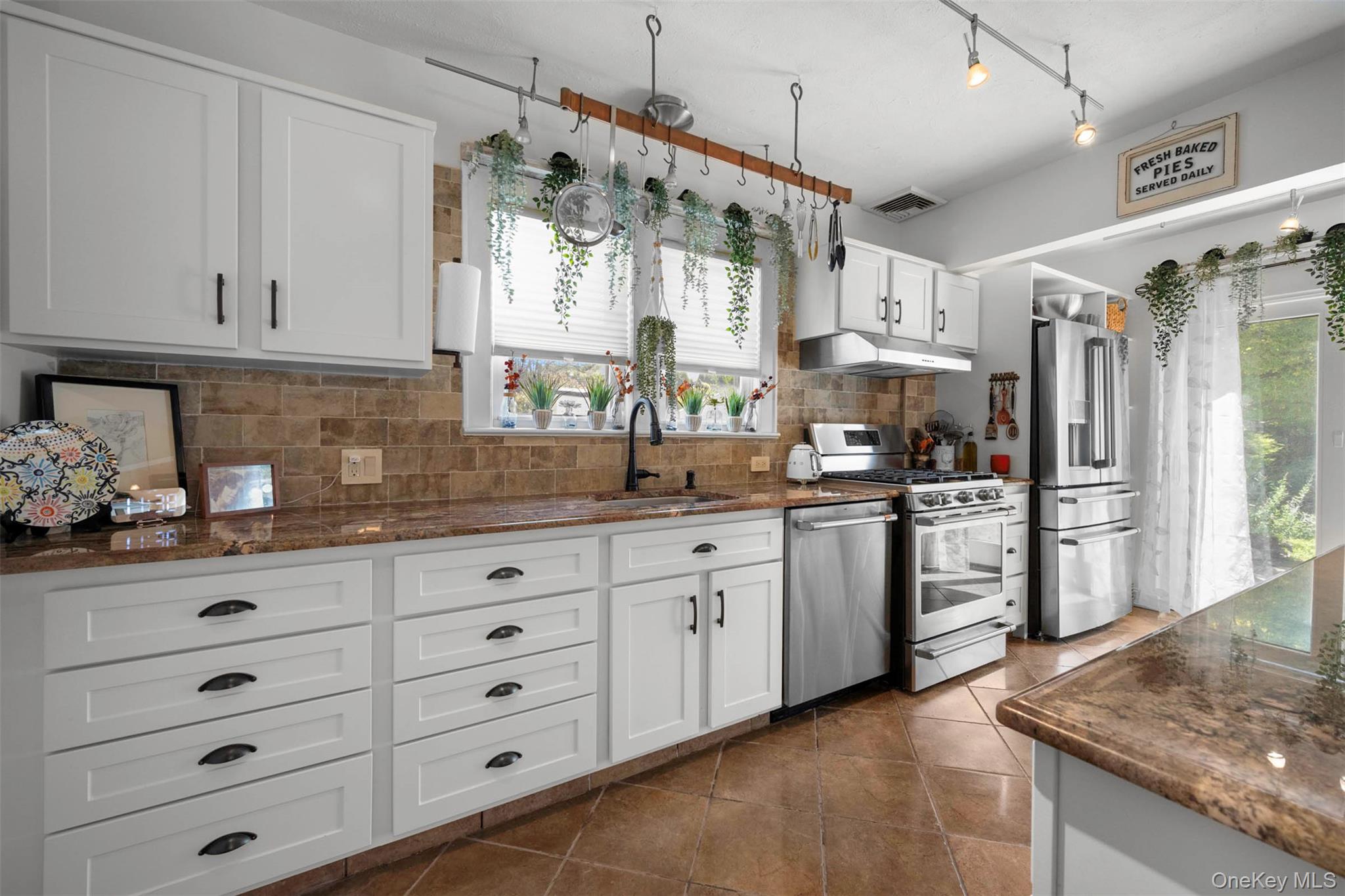 #12 photo, 254-06 W End Drive, 長島 大頸 Great Neck , NY 11020