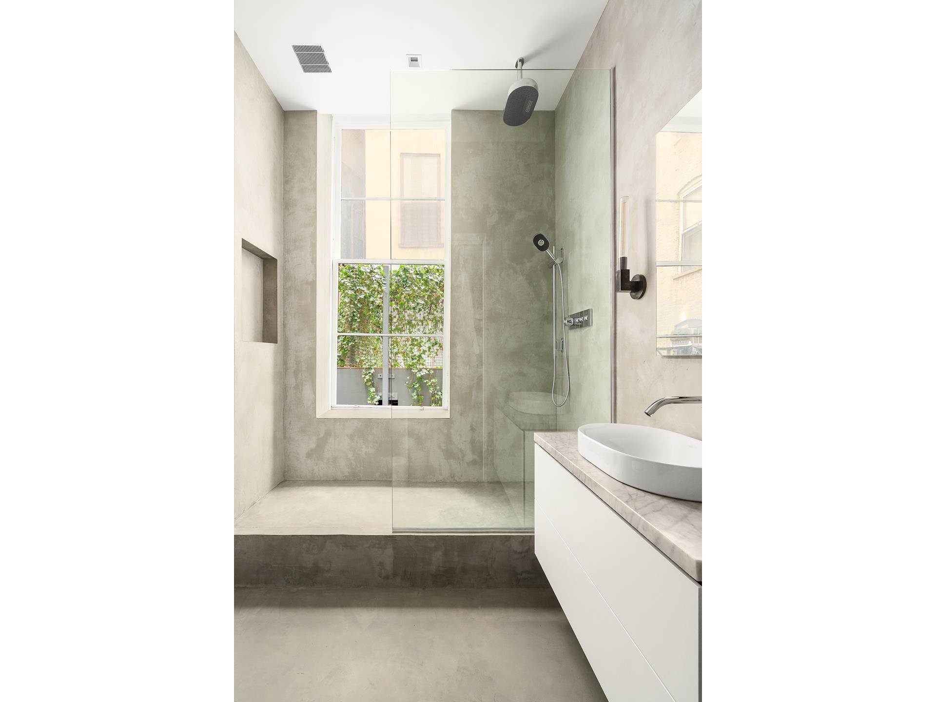 #8 photo, New York City, SoHo , NY 10012