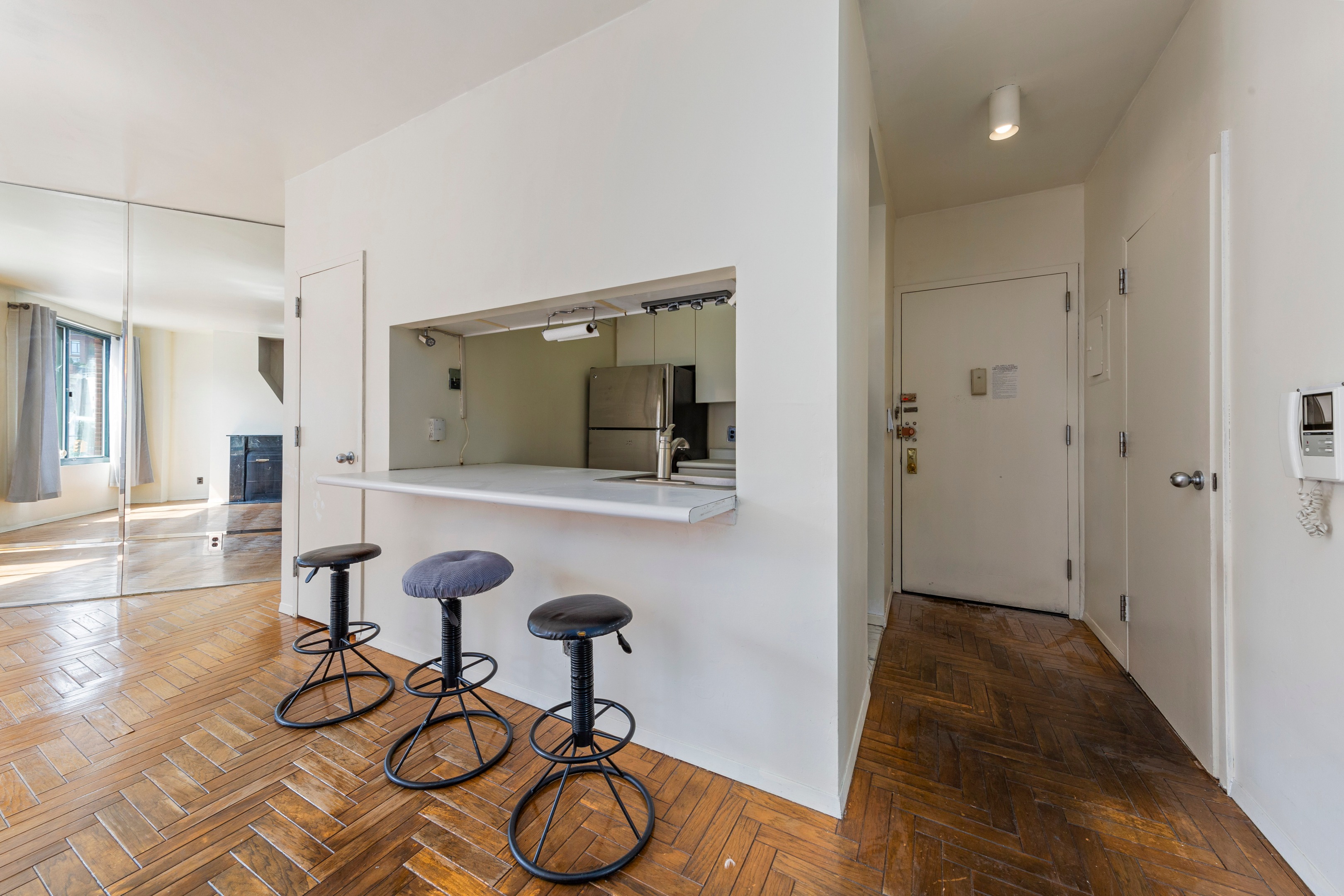 #4 photo, 22 Perry Street, マンハッタン West Village , NY 10014