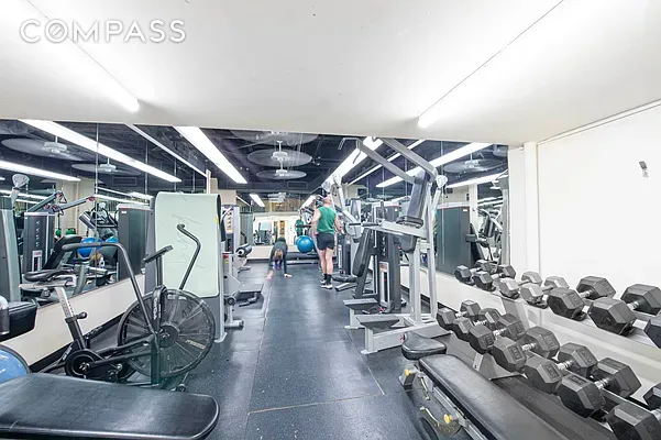 #11 photo, 1 W 67th Street, マンハッタン Upper West Side , NY 10023