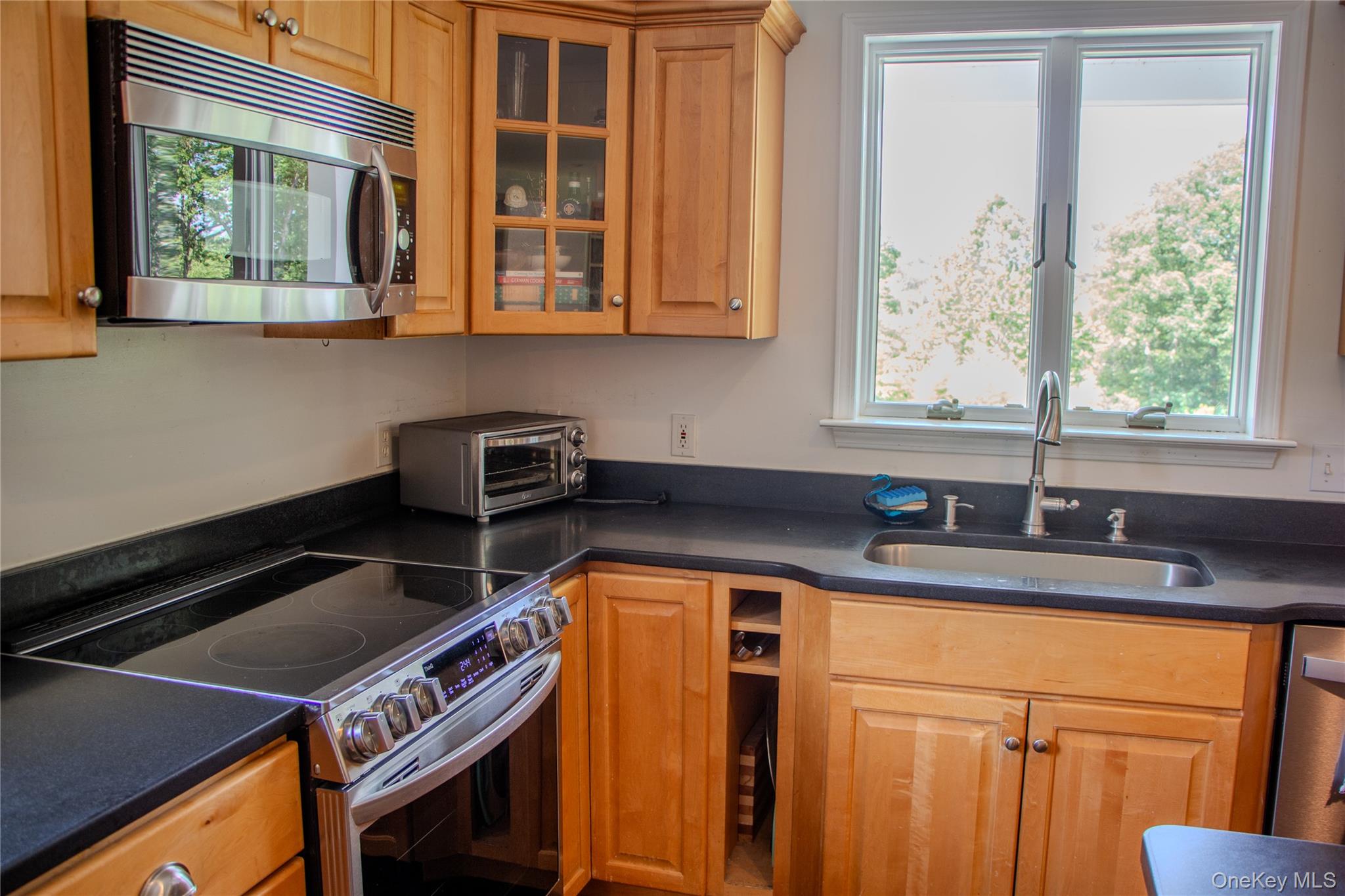 #13 photo, 14 Ledge Rock Court, Garrison , NY 10524