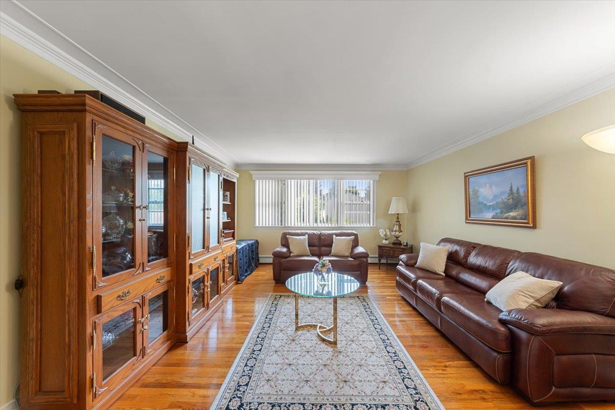 #4 photo, 2 Greystone Terrace, Yonkers , NY 10701