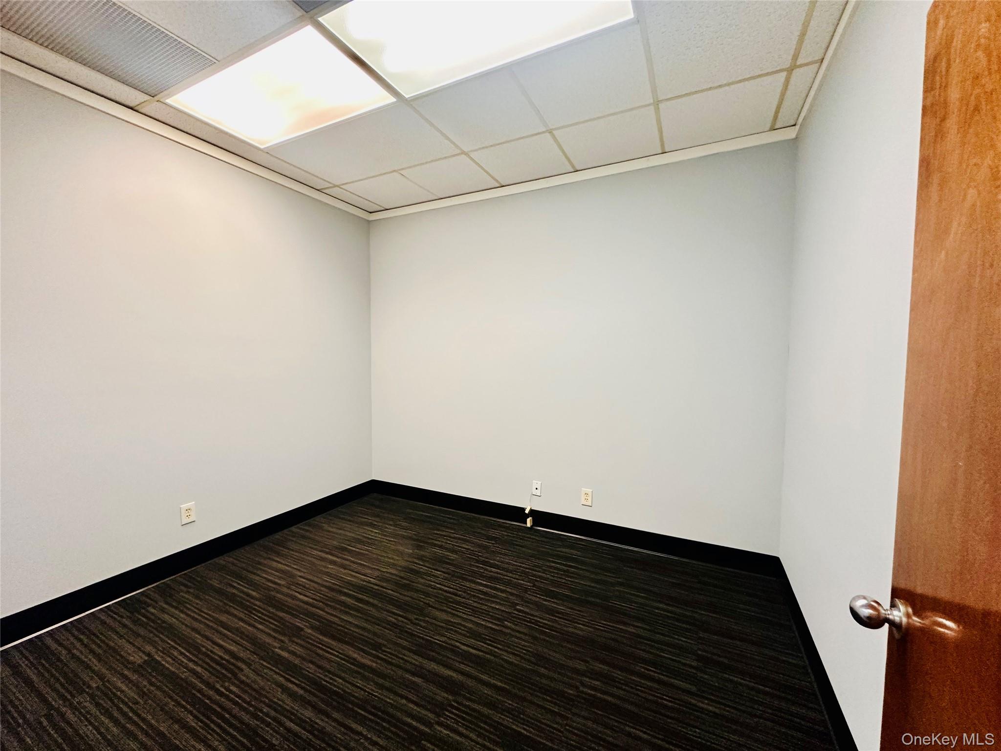 #8 photo, 77 Tarrytown Road, White Plains , NY 10607