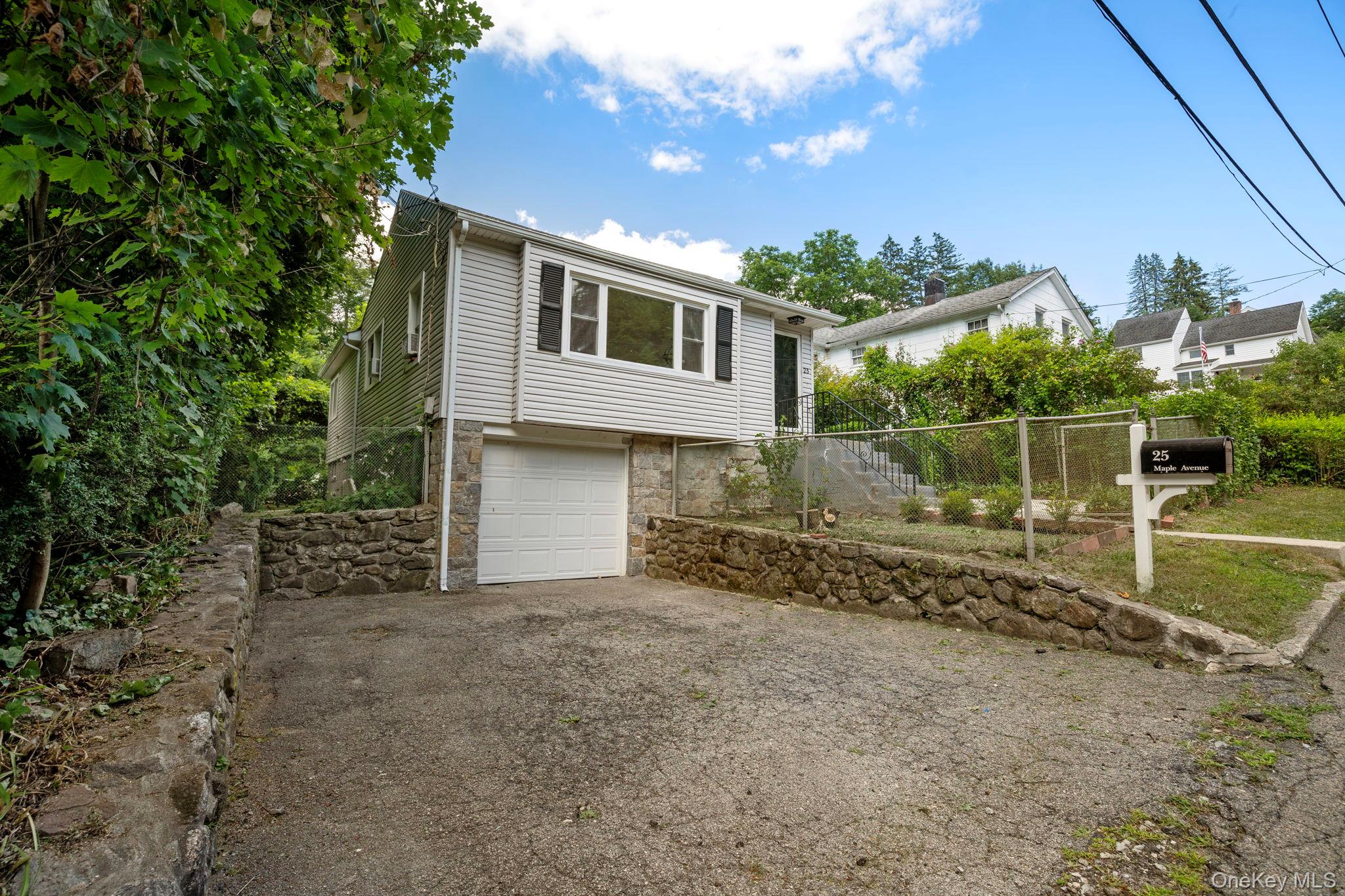 #1 photo, 25 Maple Avenue, Chappaqua , NY 10514