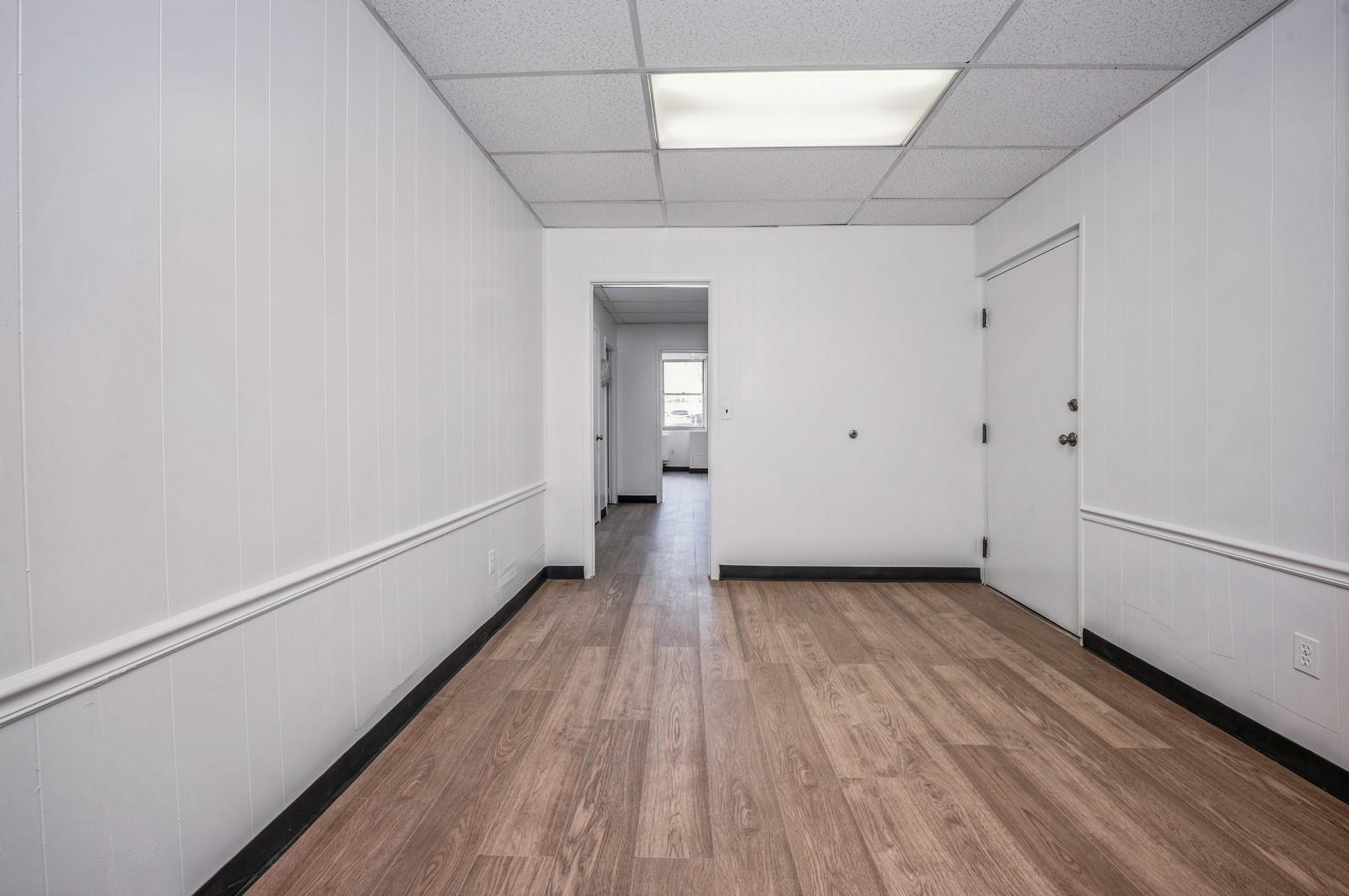 #4 photo, 499 N Broadway, White Plains , NY 10603