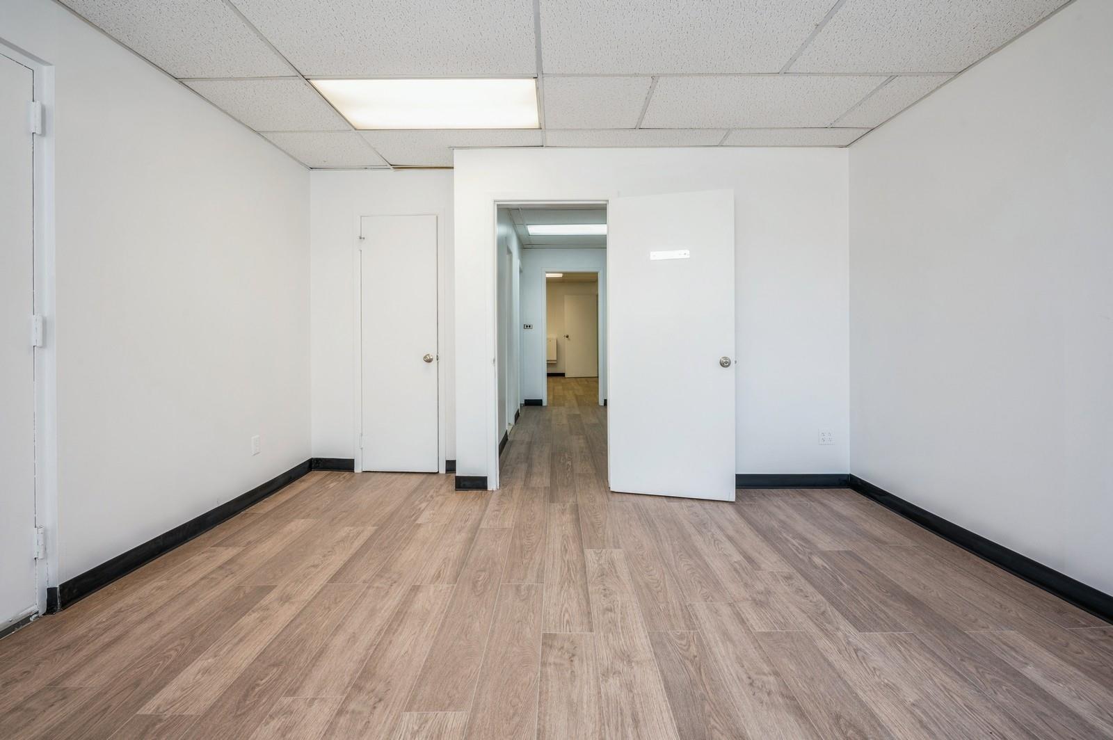 #7 photo, 499 N Broadway, White Plains , NY 10603