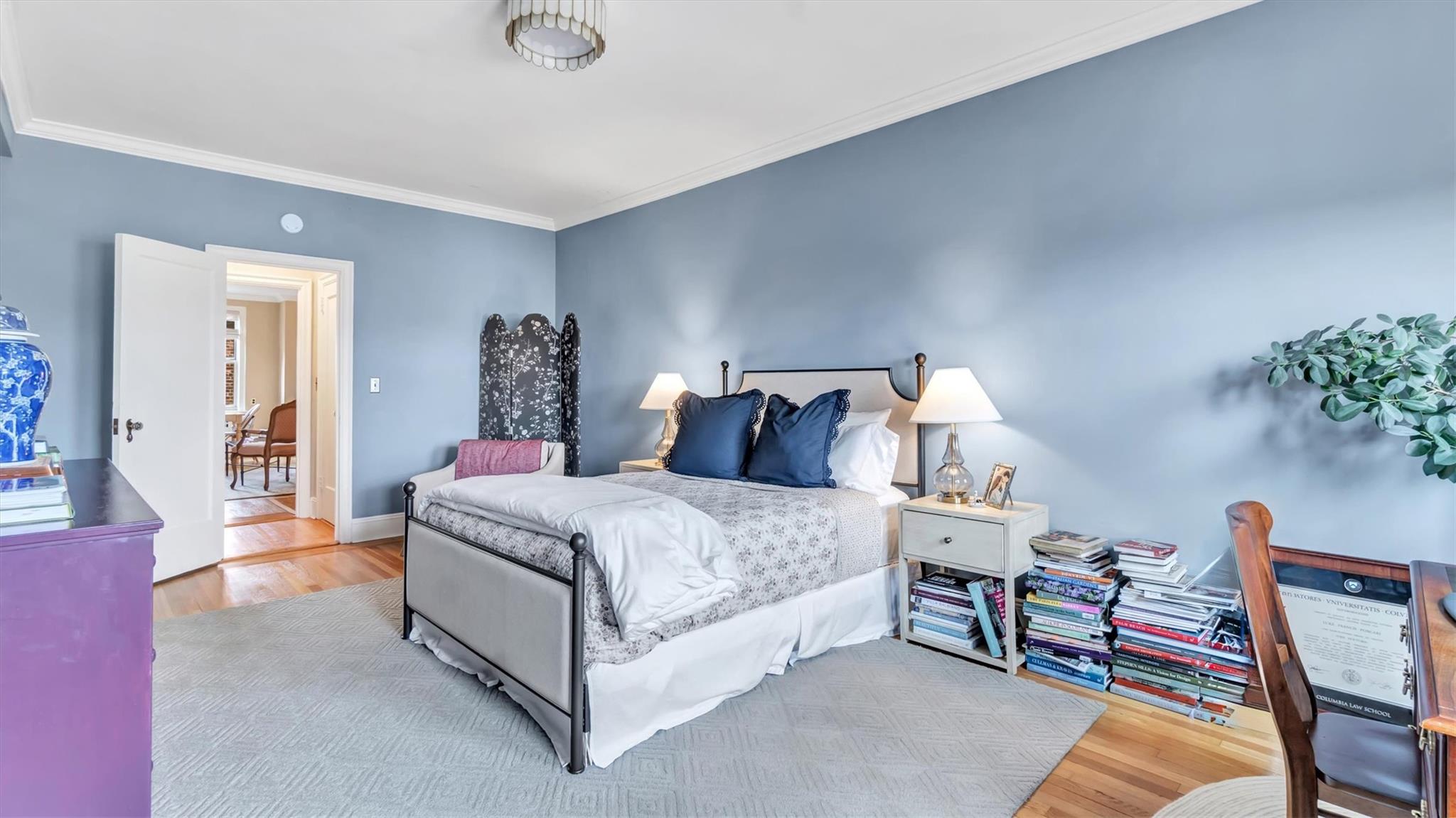 #12 photo, 8 Barstow Road, Great Neck , NY 11021