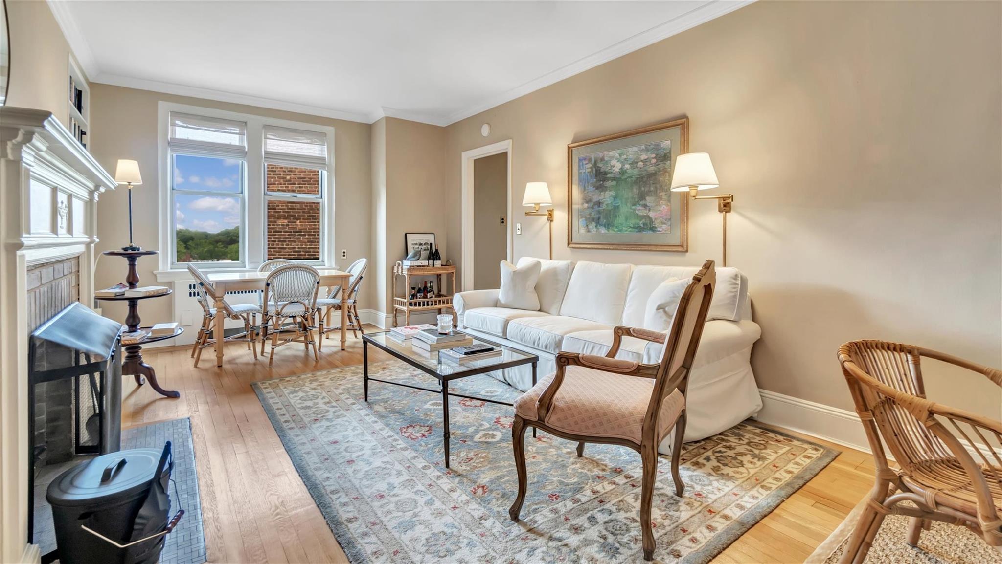 #4 photo, 8 Barstow Road, Great Neck , NY 11021