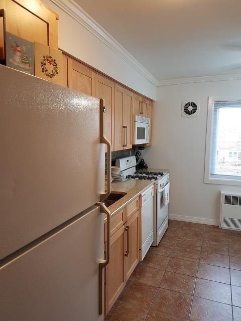 #13 photo, 61-56 70th Street, Middle Village , NY 11379