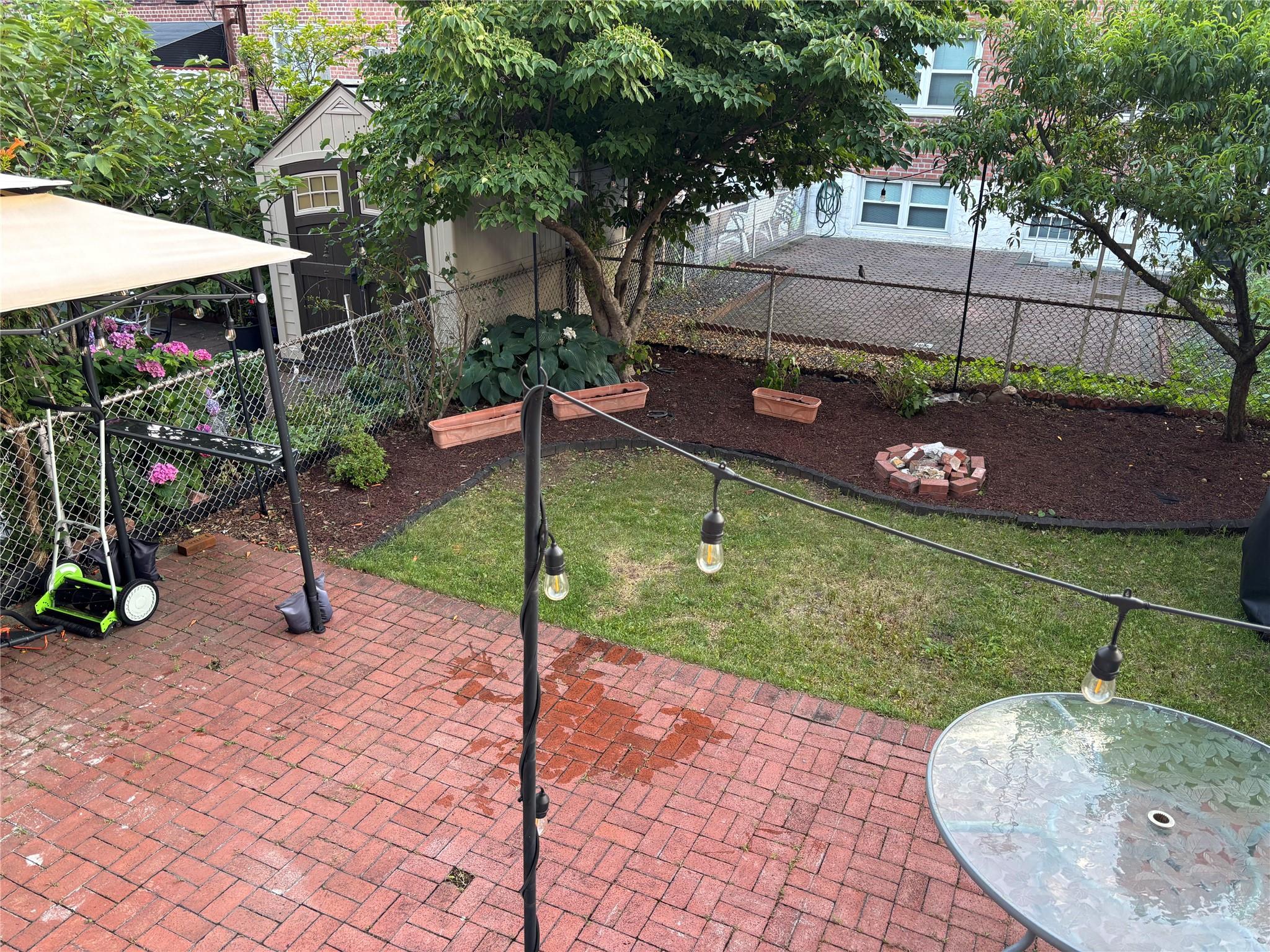 #18 photo, 61-56 70th Street, Middle Village , NY 11379