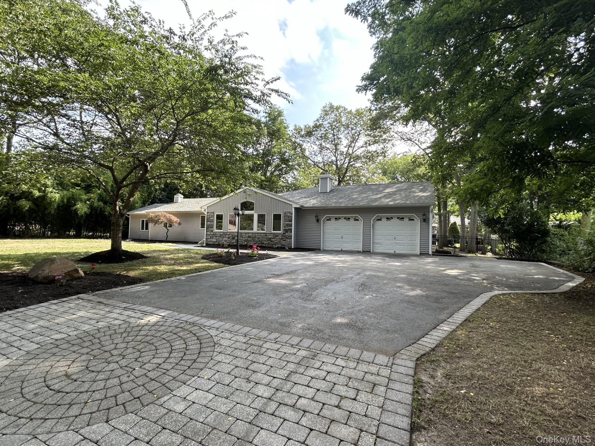 #1 photo, 5 Poplar Court, Miller Place , NY 11764